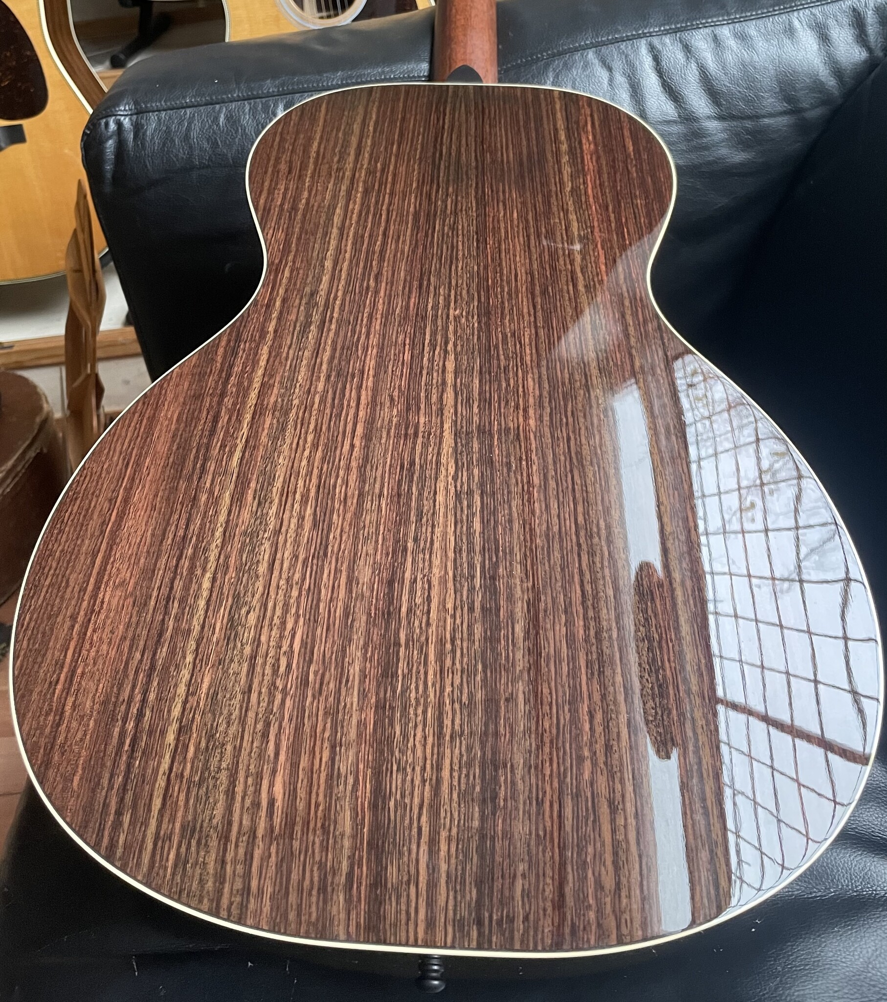 Huss & Dalton (AFGEPRIJSD!) Huss & Dalton Crossroads 14-Fret Custom