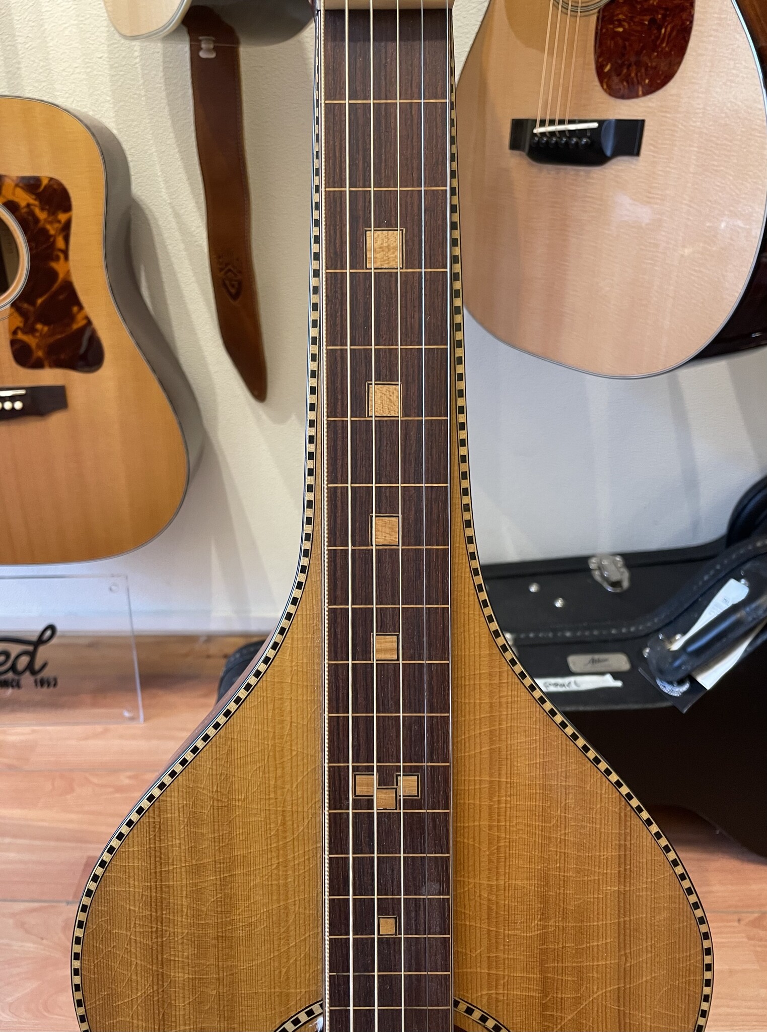 Fern's Guitars Fern's Guitars Weissenborn Lapsteel