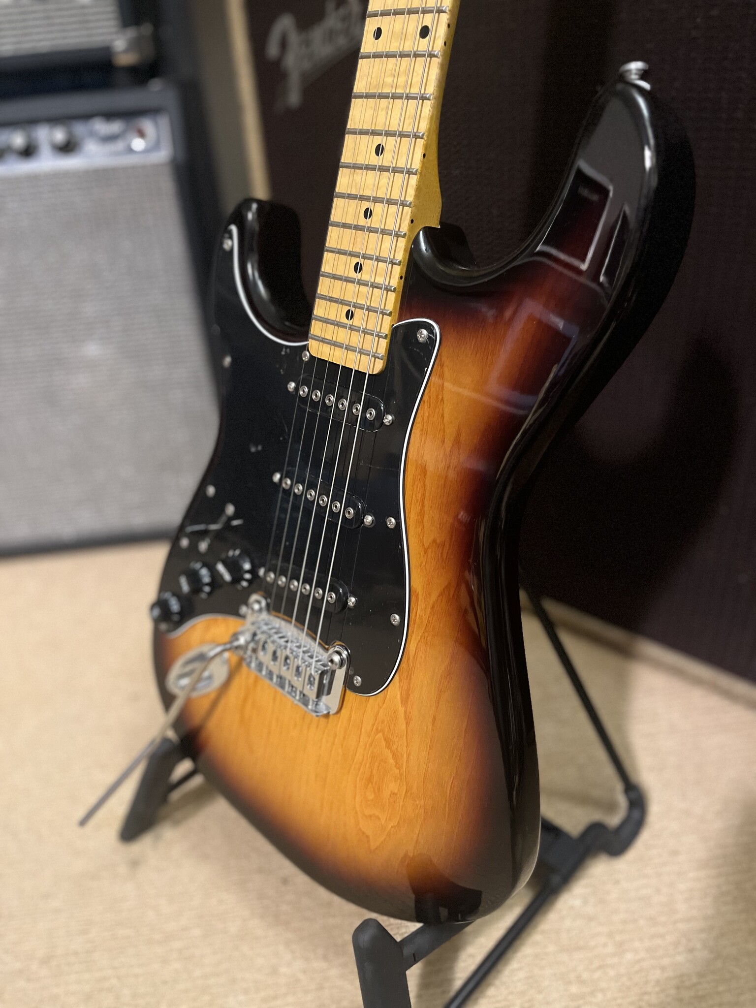G&L G&L Tribute S500 (Strat) 'Lefty' Tobacco Sunburst