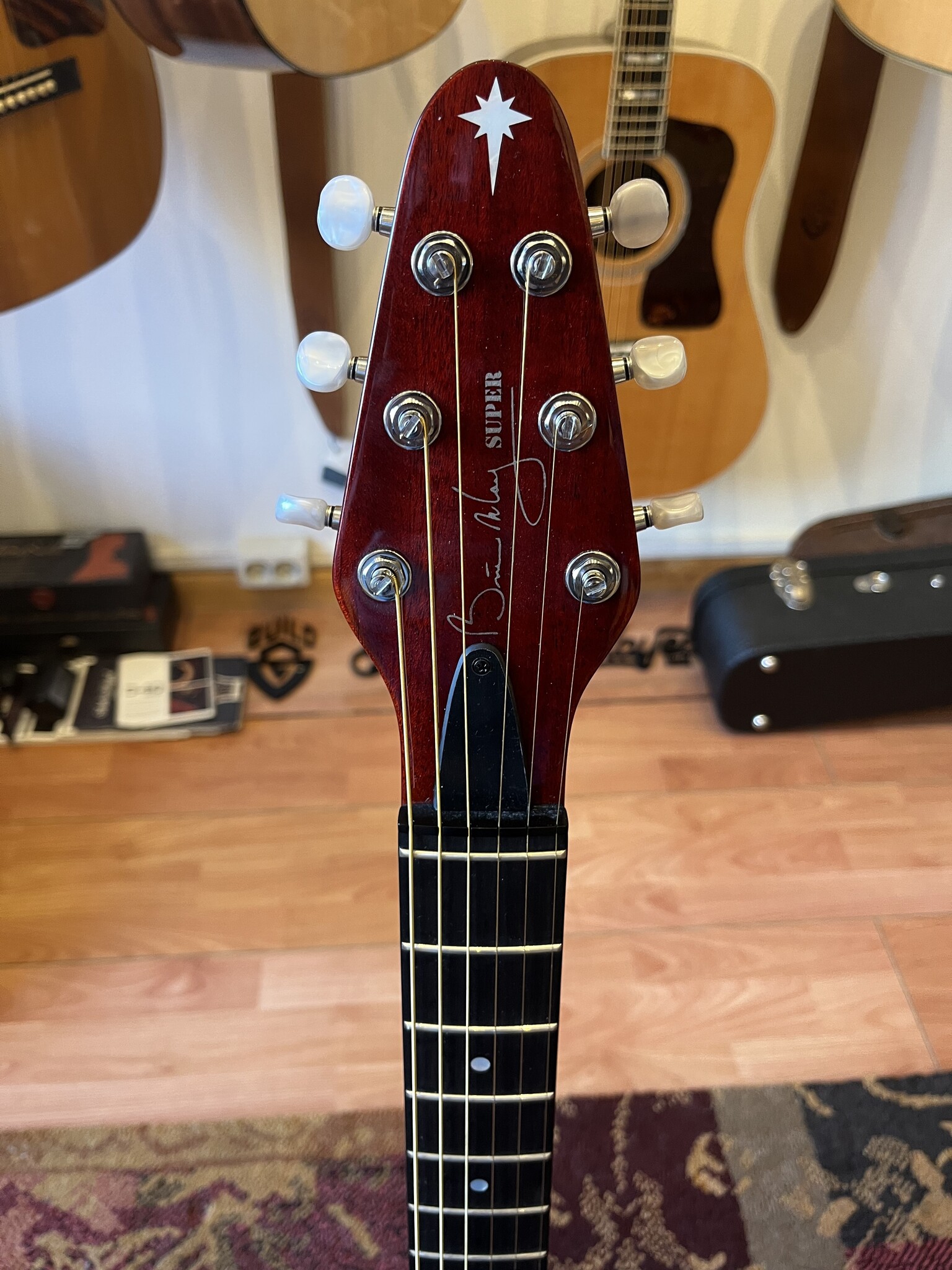 Brian May Guitars (ON HOLD!) Brian May BMG Super Red Special Vintage Cherry