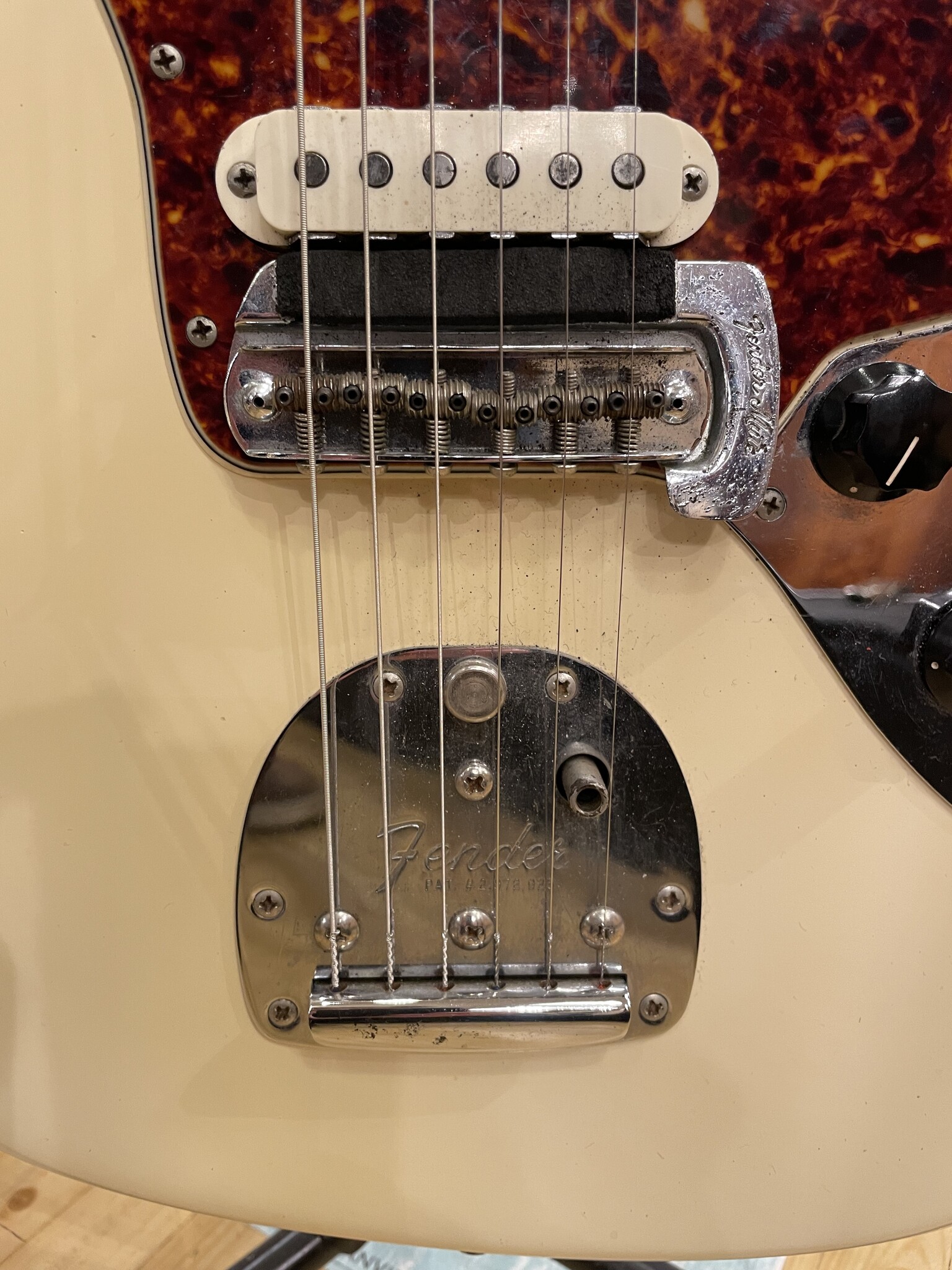 Fender (ON HOLD) 1963 Fender Jaguar Olympic White