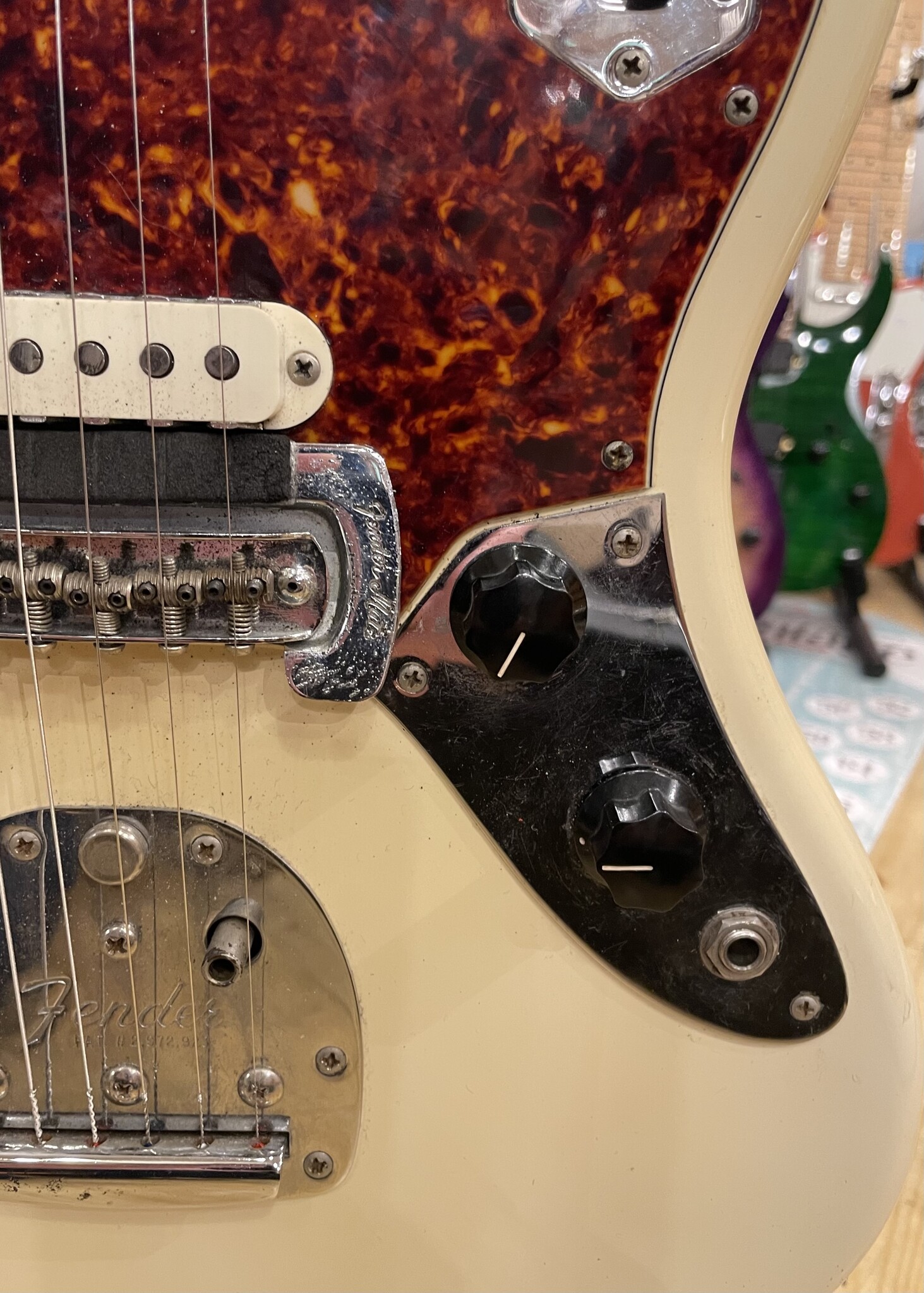 Fender (ON HOLD) 1963 Fender Jaguar Olympic White
