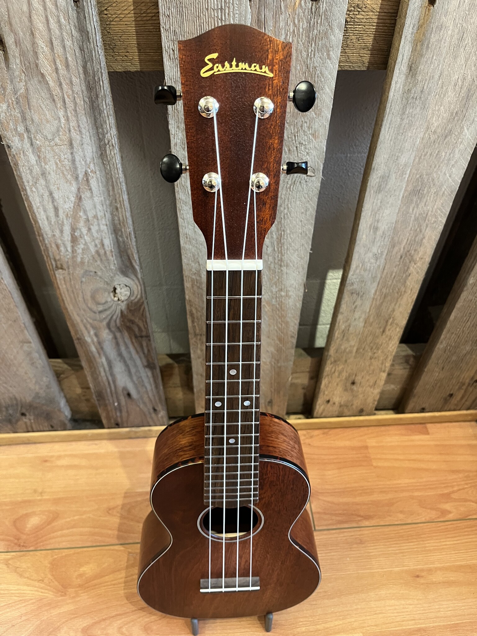 Eastman Eastman EU1C Concert Ukulele