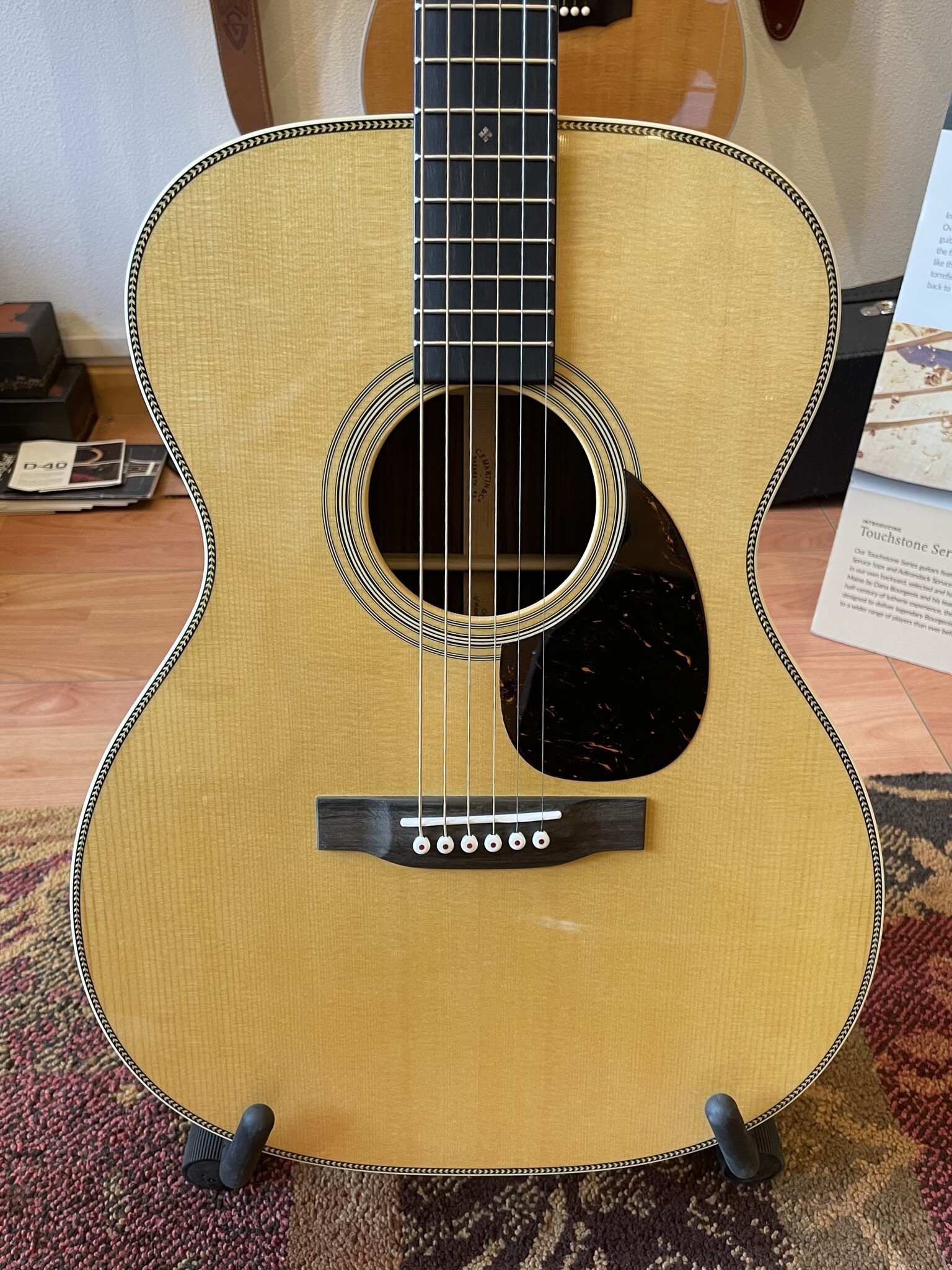 C. F. Martin & Co. Martin OM-28-GE Standard Refresh