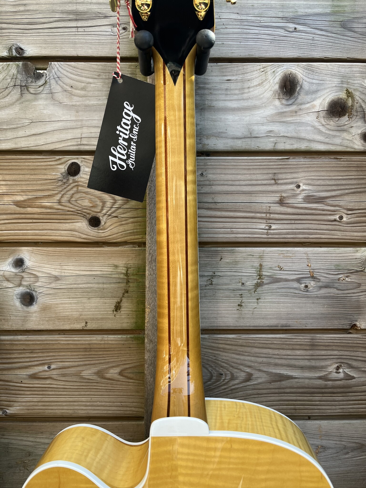 Heritage Heritage Eagle Classic Antique Natural