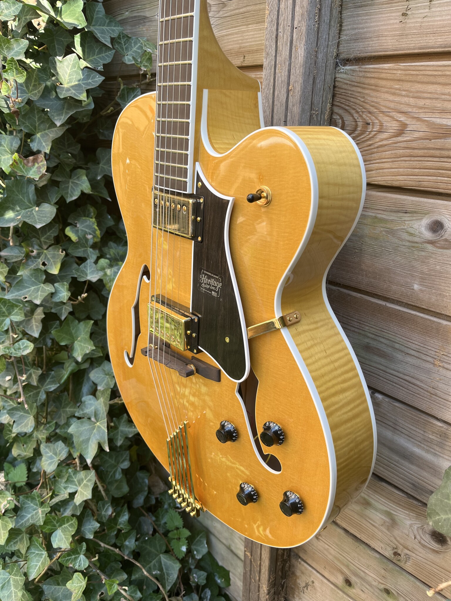 Heritage Heritage Eagle Classic Antique Natural
