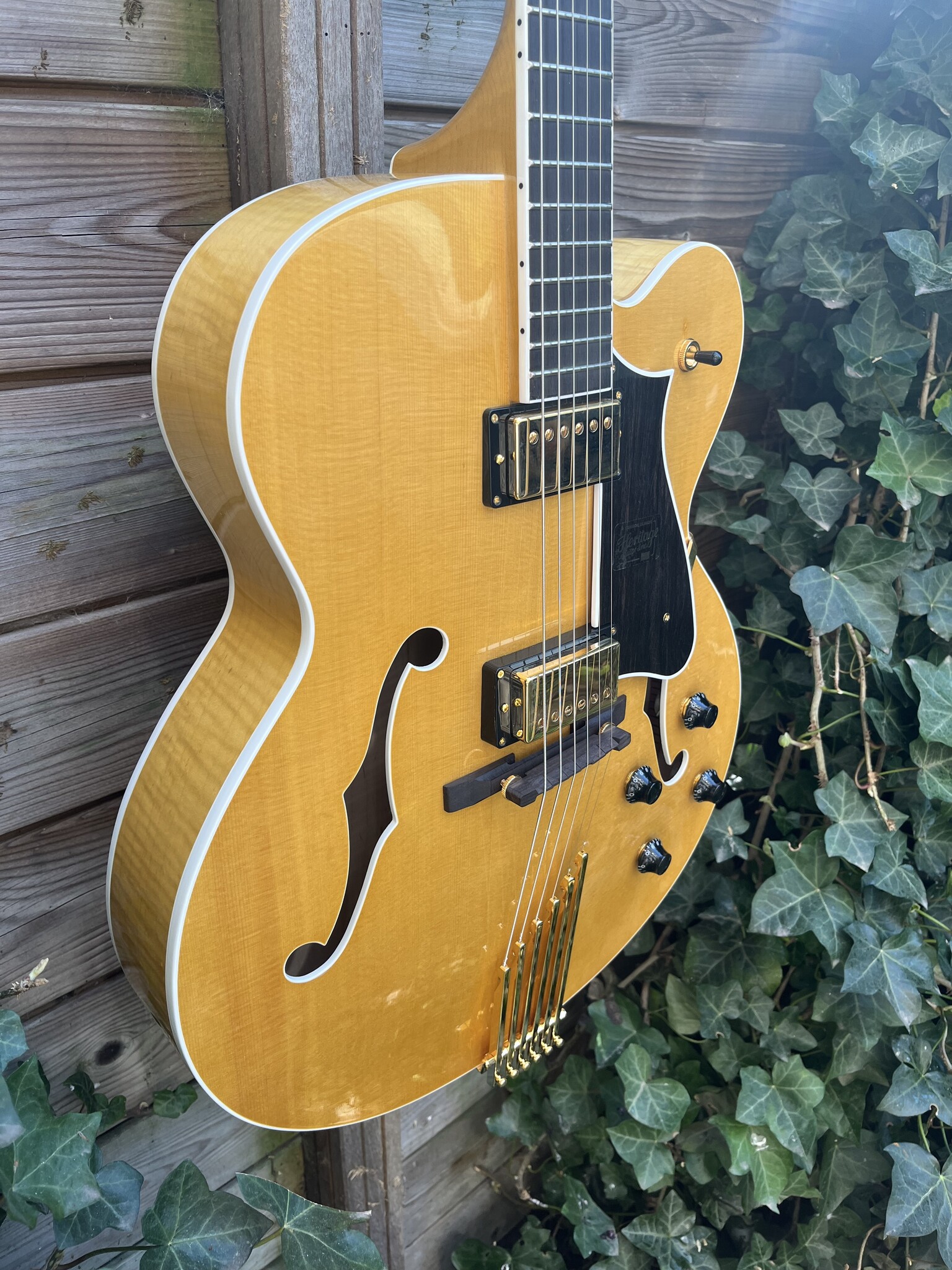 Heritage Heritage Eagle Classic Antique Natural