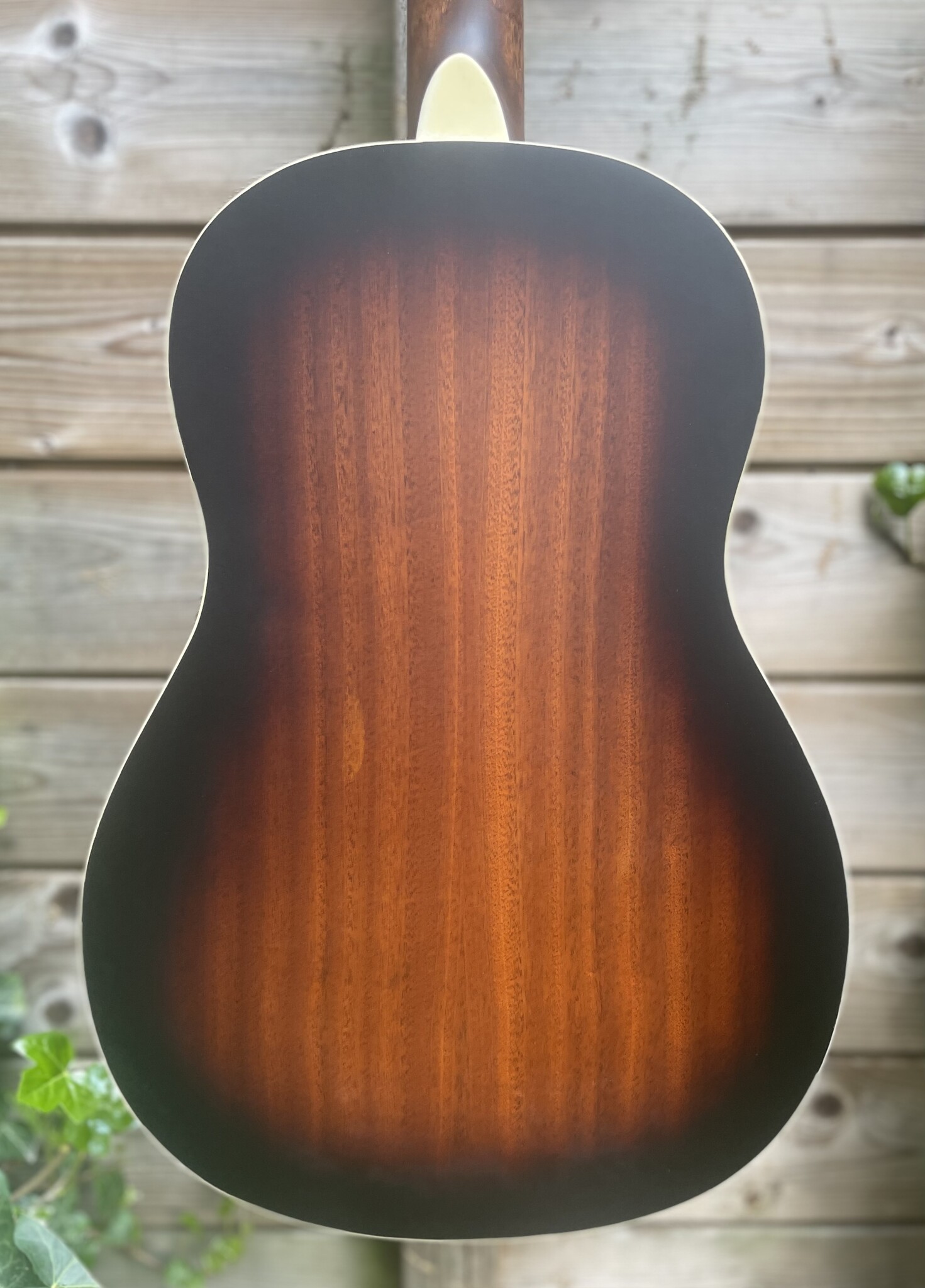 Royall Royall Single Cone 12-Fret Resonator Hobo Sunburst HB12/SB