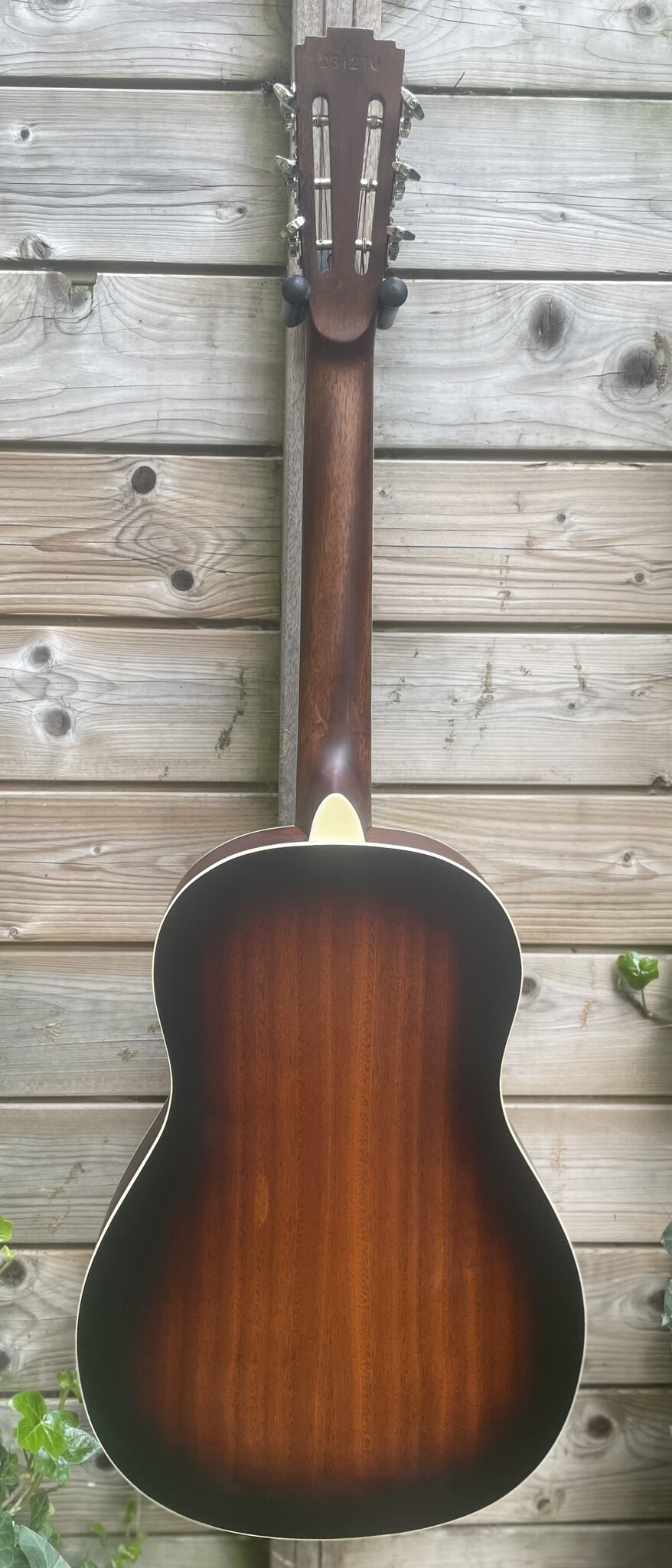 Royall Royall Single Cone 12-Fret Resonator Hobo Sunburst HB12/SB