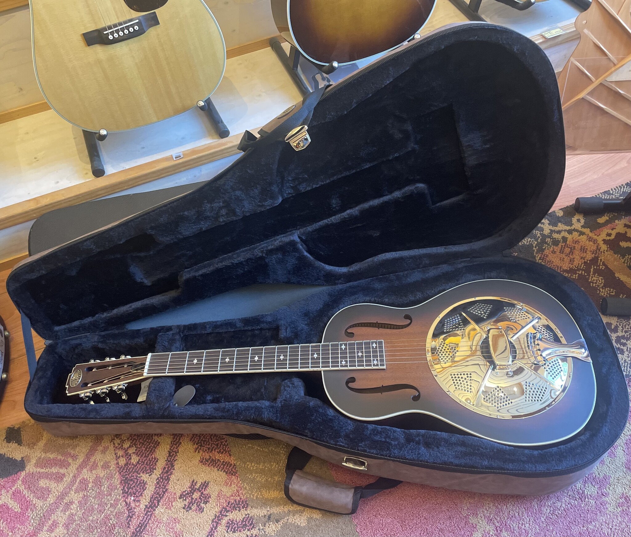 Royall Royall Single Cone 12-Fret Resonator Hobo Sunburst HB12/SB