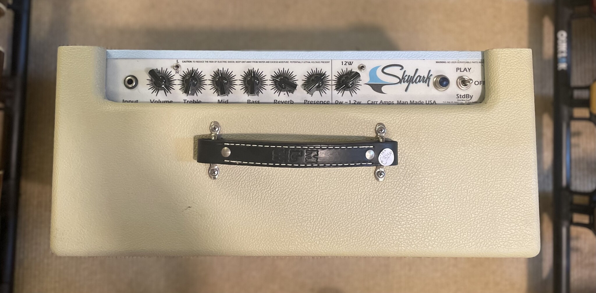 Carr (AFGEPRIJSD!) Carr Skylark 1x12" Tube Combo Cream/Sonic Blue