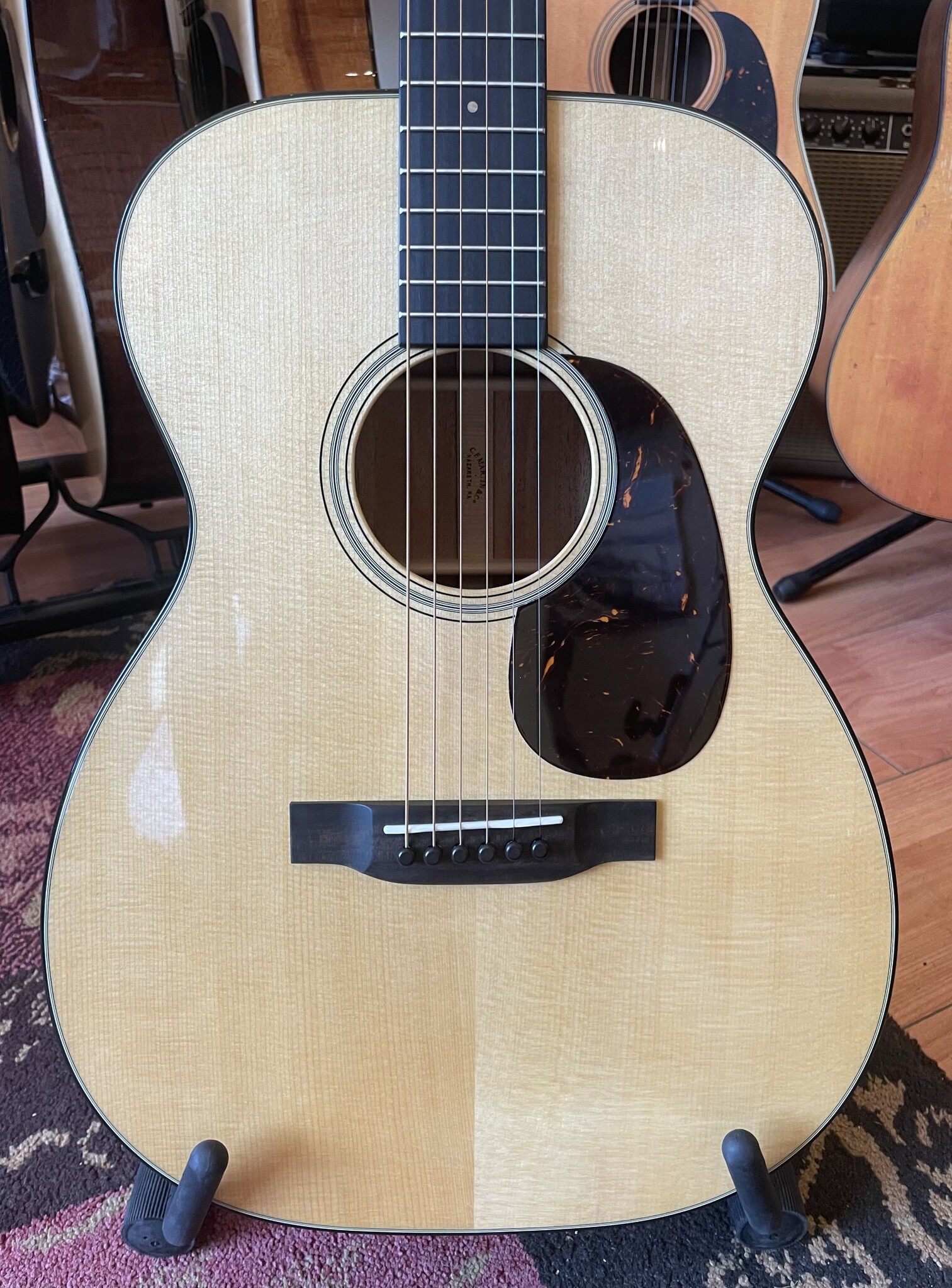 C. F. Martin & Co. Martin 00-18-GE Standard Refresh (#...563)