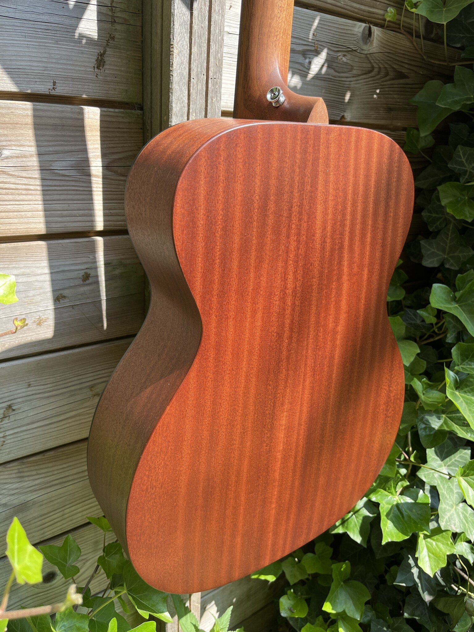 C. F. Martin & Co. Martin 000Jr-10 Shawn Mendes