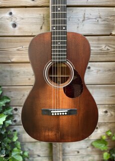 Eastman Eastman E1P-CLA Parlor