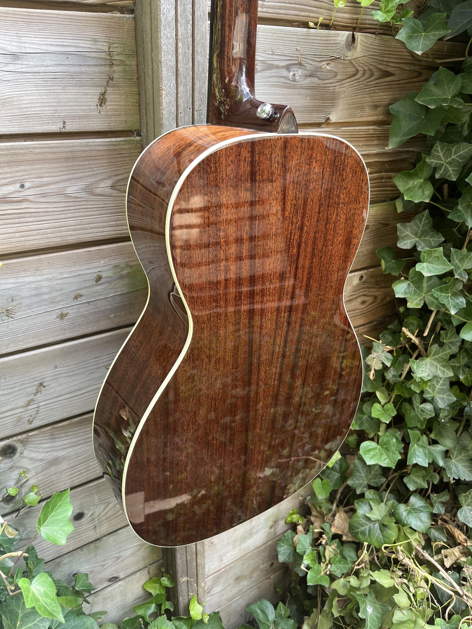 Rathbone Rathbone Mahogany R2M