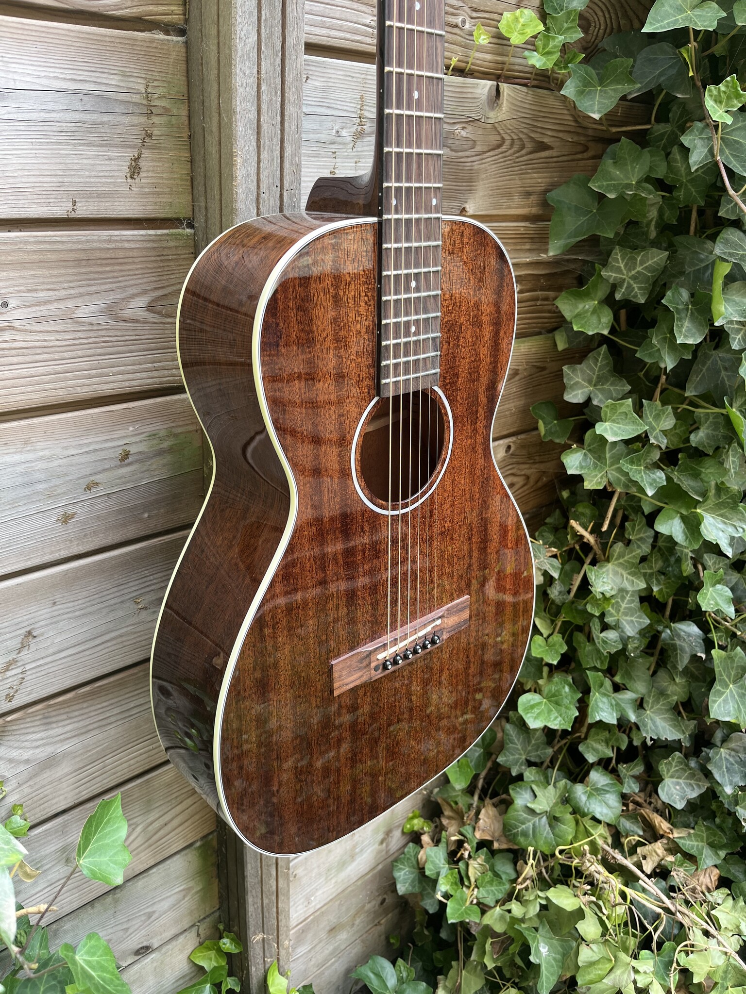 Rathbone Rathbone Mahogany R2M