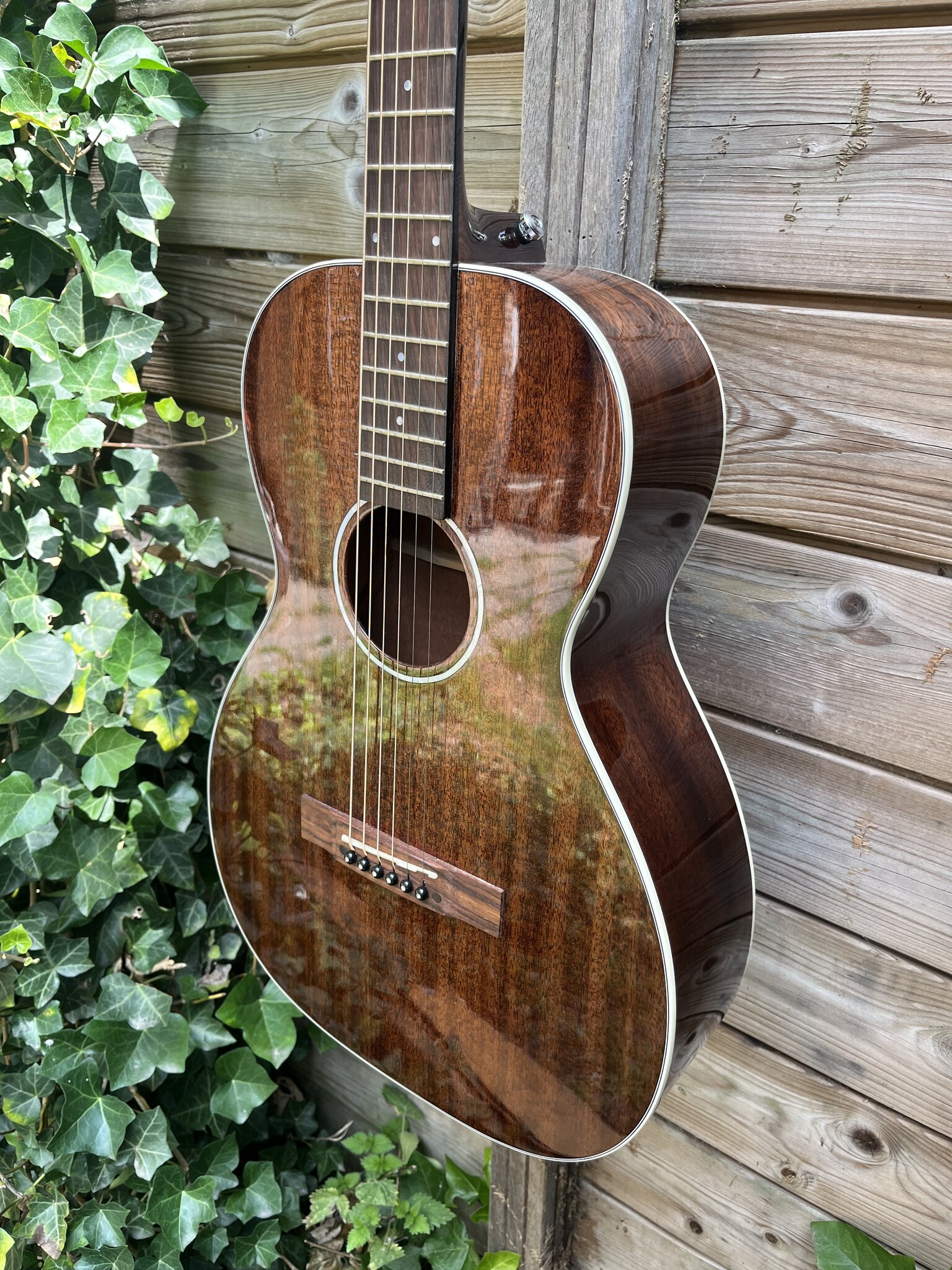 Rathbone Rathbone Mahogany R2M
