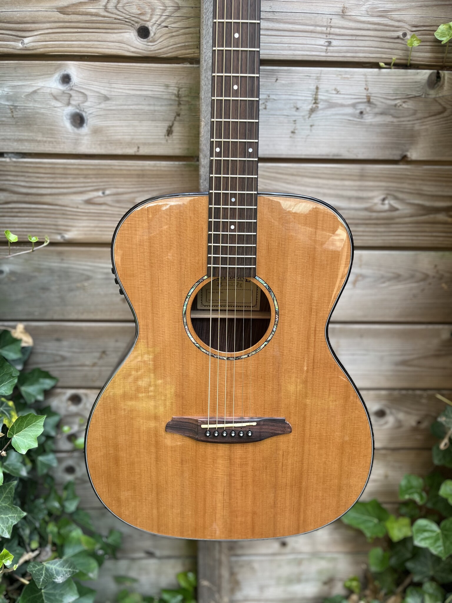 Rathbone Rathbone Cedar/Rosewood R2CRE