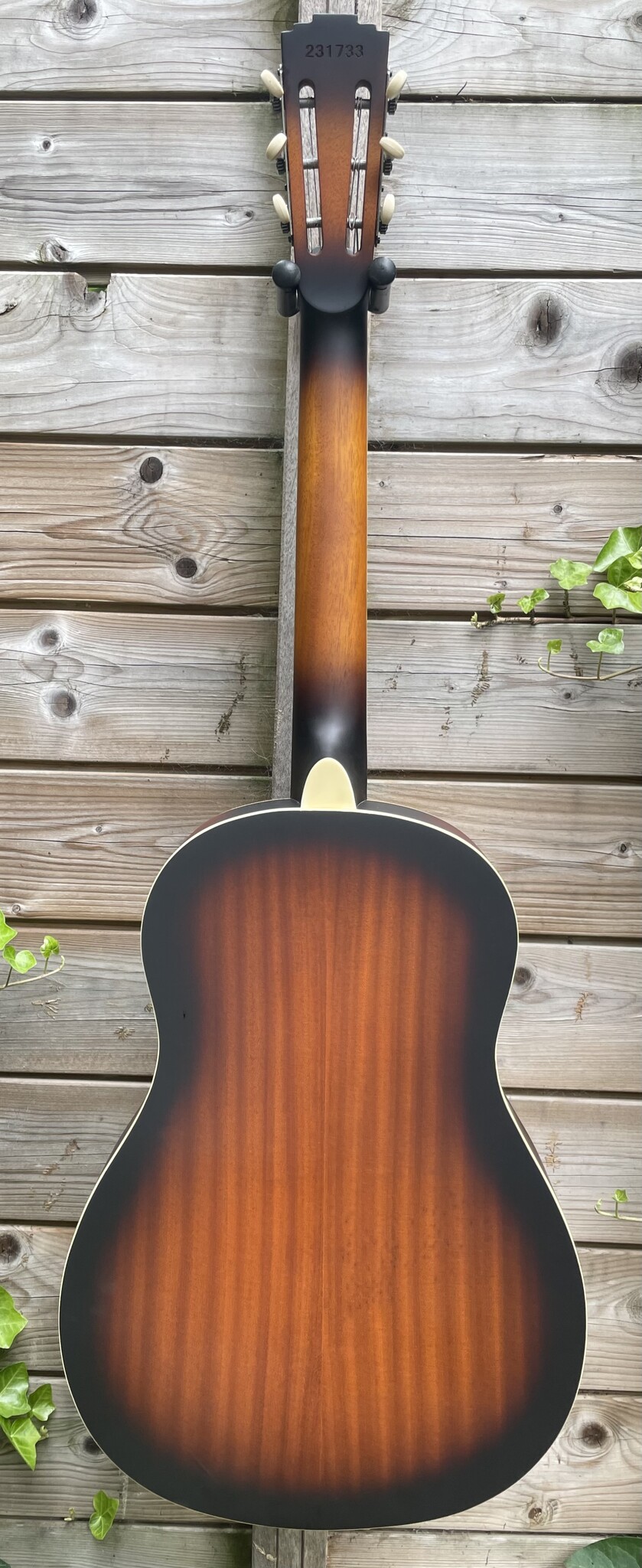 Royall Royall Single Spider Cone 12-Fret Resonator Hobo Sunburst w/PU HB12SC/SB