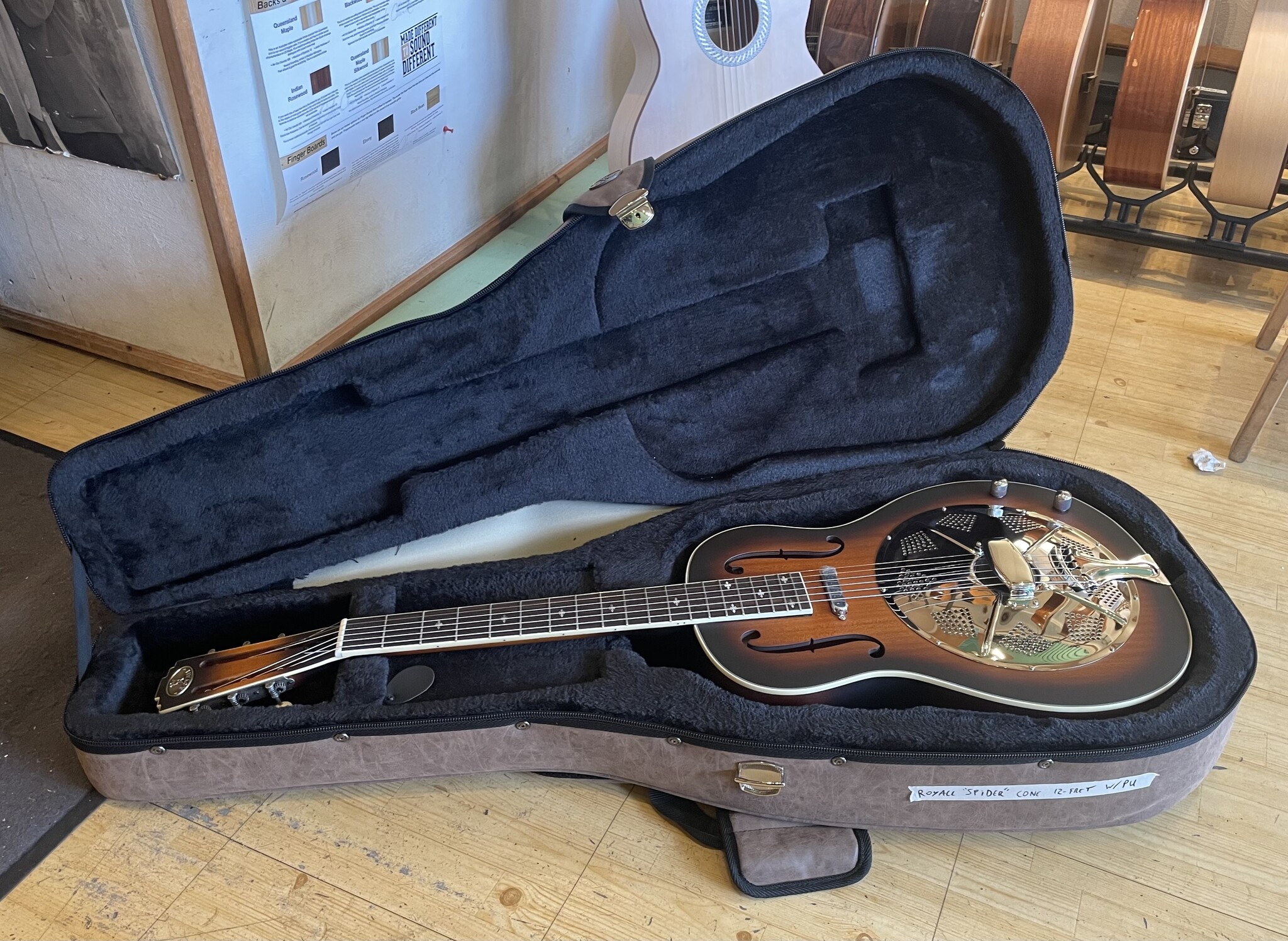 Royall (ON HOLD) Royall Single Spider Cone 12-Fret Resonator Hobo Sunburst w/PU HB12SC/SB