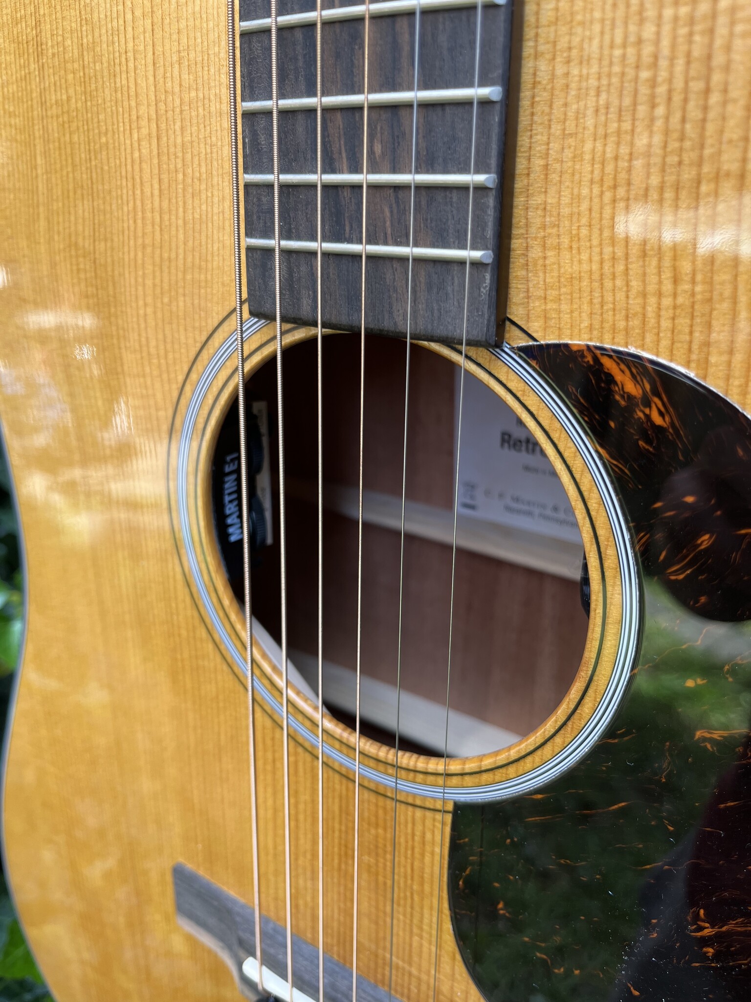 C. F. Martin & Co. Martin DE Retro Plus Road Series