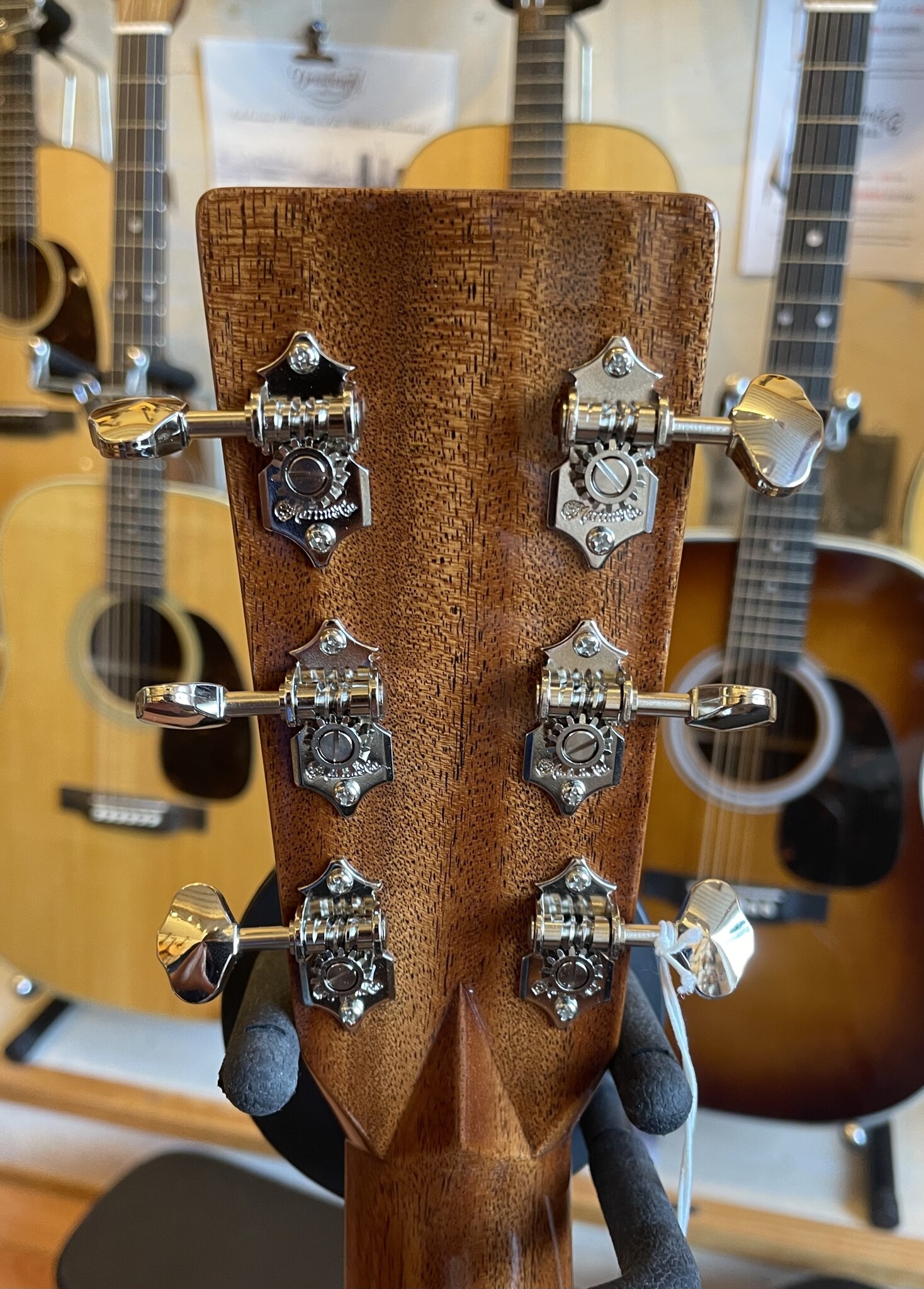 C. F. Martin & Co. Martin 000-28EC Eric Clapton Signature Sunburst (#...414)