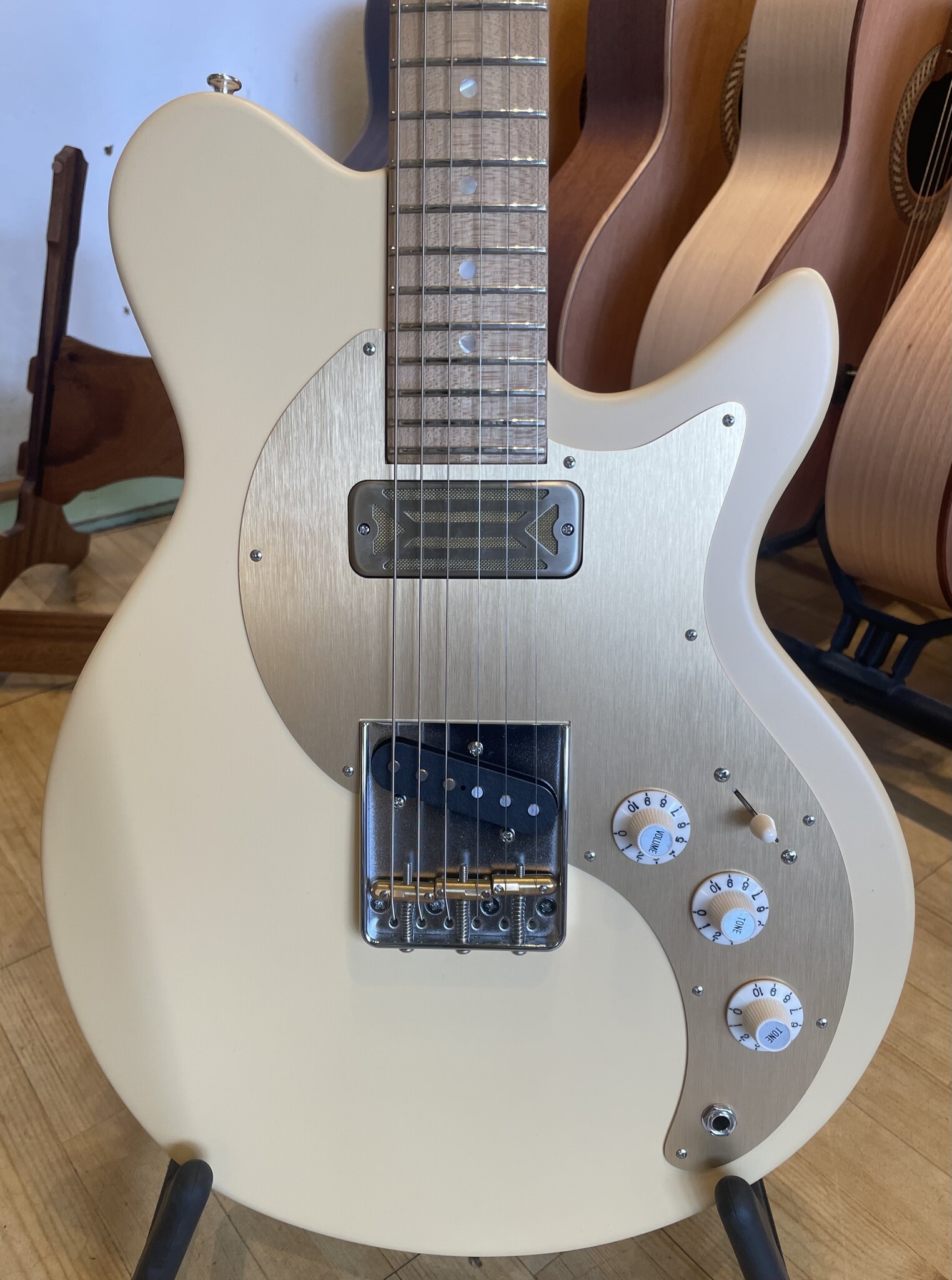 Eastman Eastman FullerTone SC'52 Desert Sand
