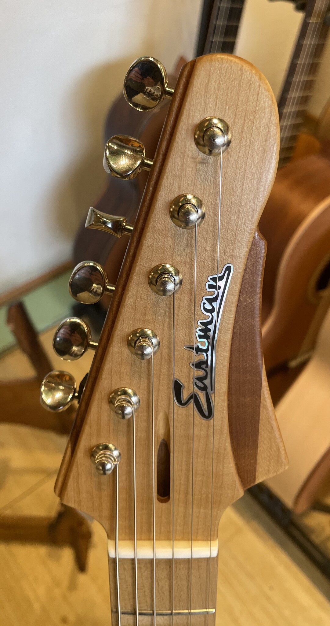 Eastman Eastman FullerTone SC'52 Desert Sand