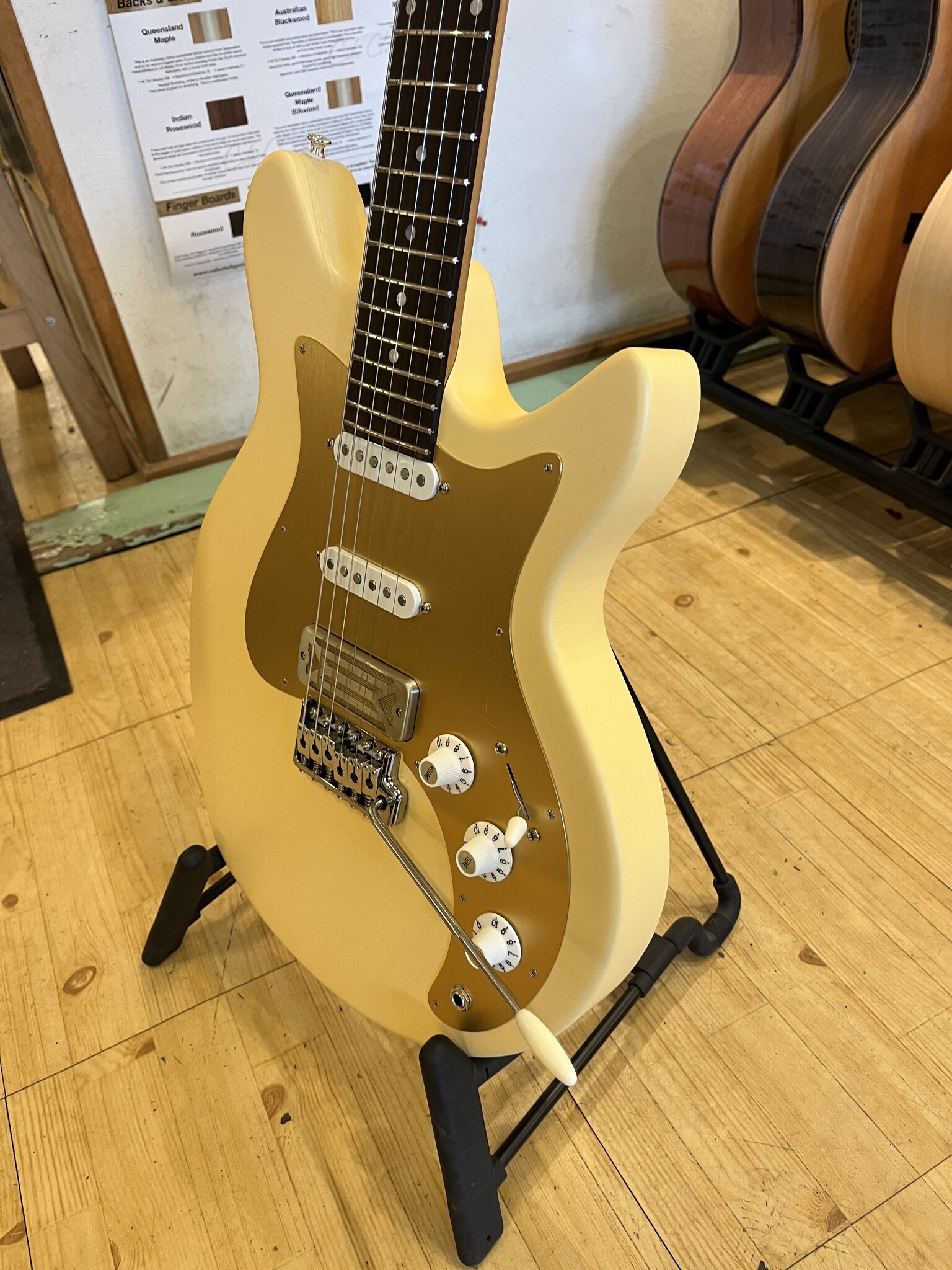 Eastman Eastman FullerTone DC'62 Desert Sand