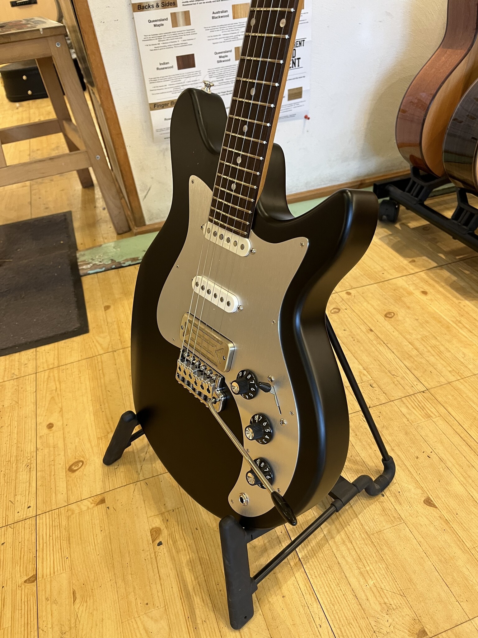 Eastman Eastman FullerTone DC'62 Moss Black