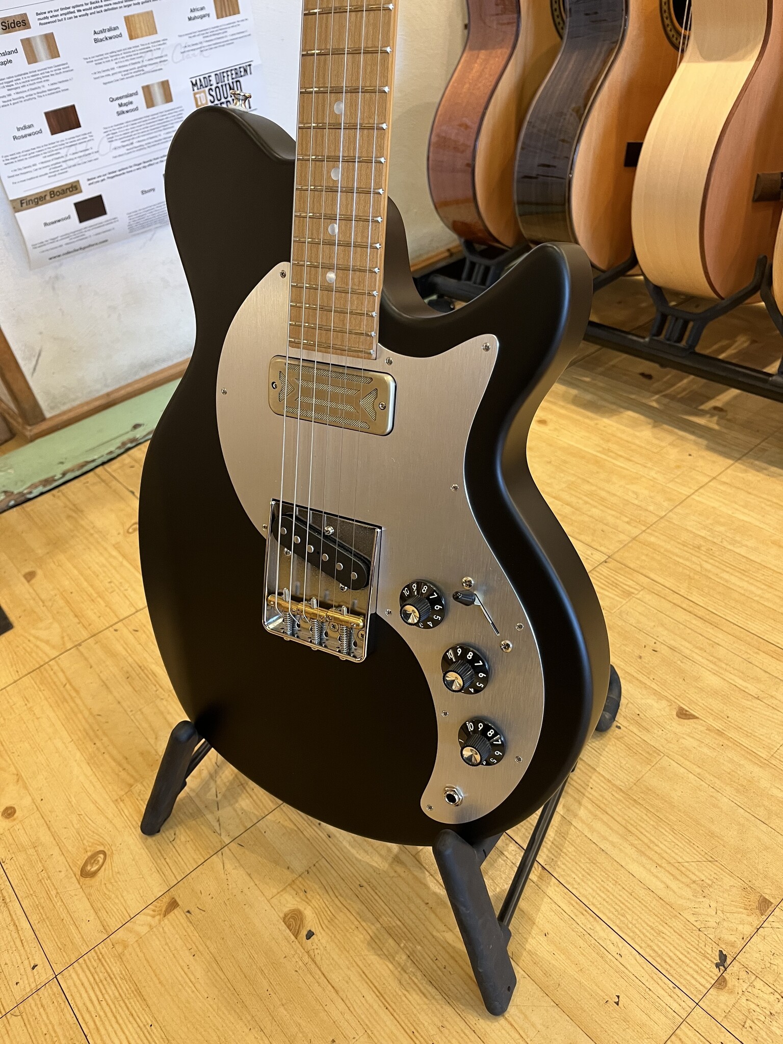 Eastman Eastman Fullertone SC'52 Moss Black