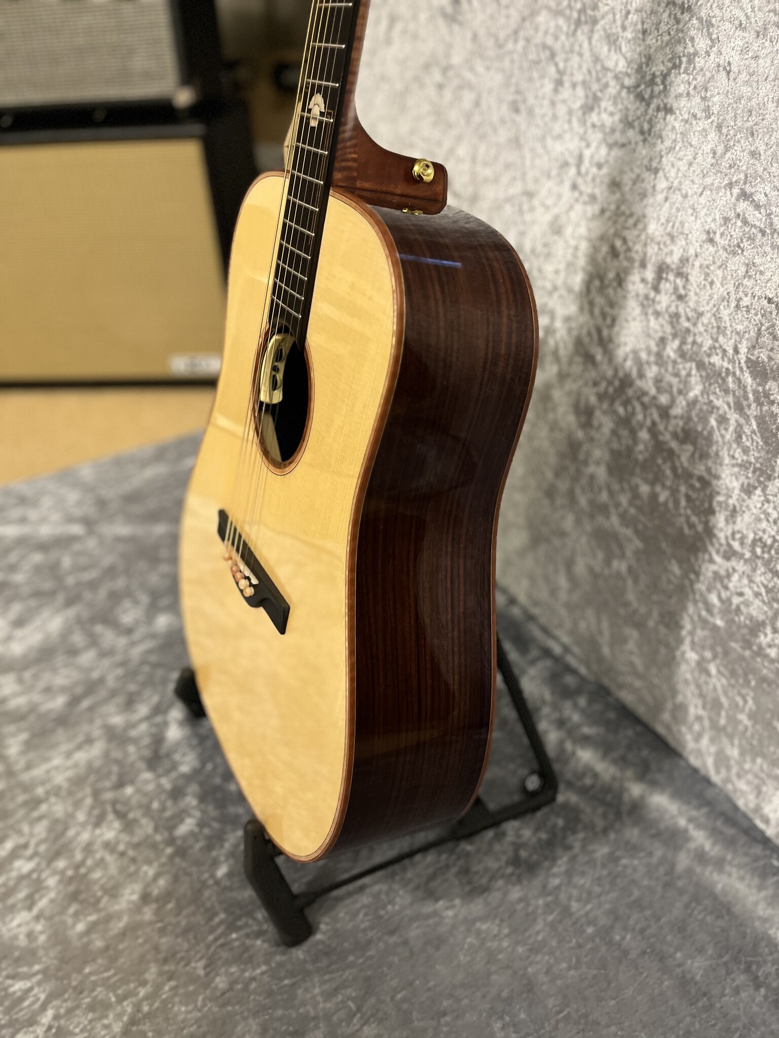 Merida Guitars Merida Tribecca