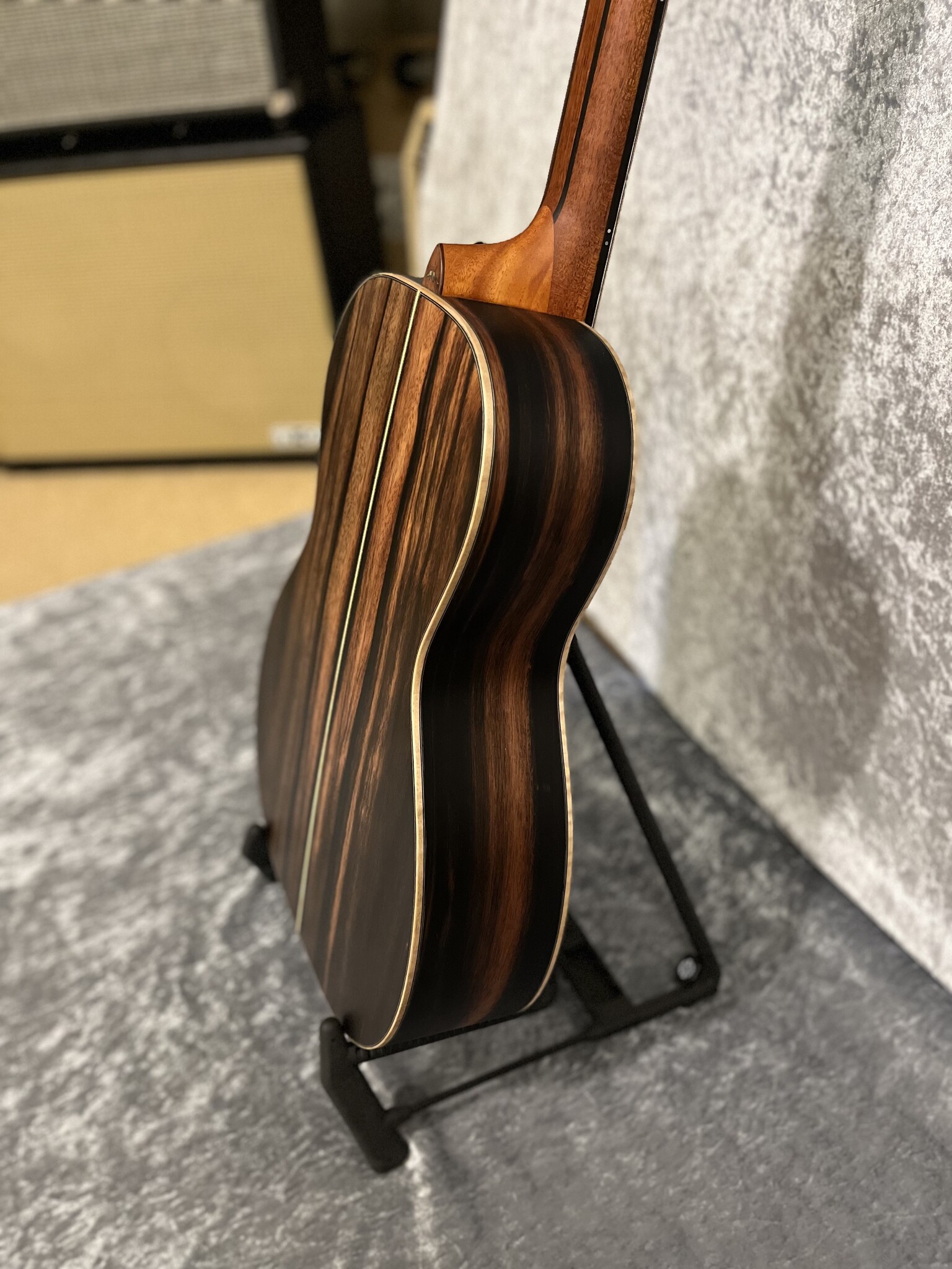 Bromo Bromo Rocky Mountain Series BAR6E Parlor