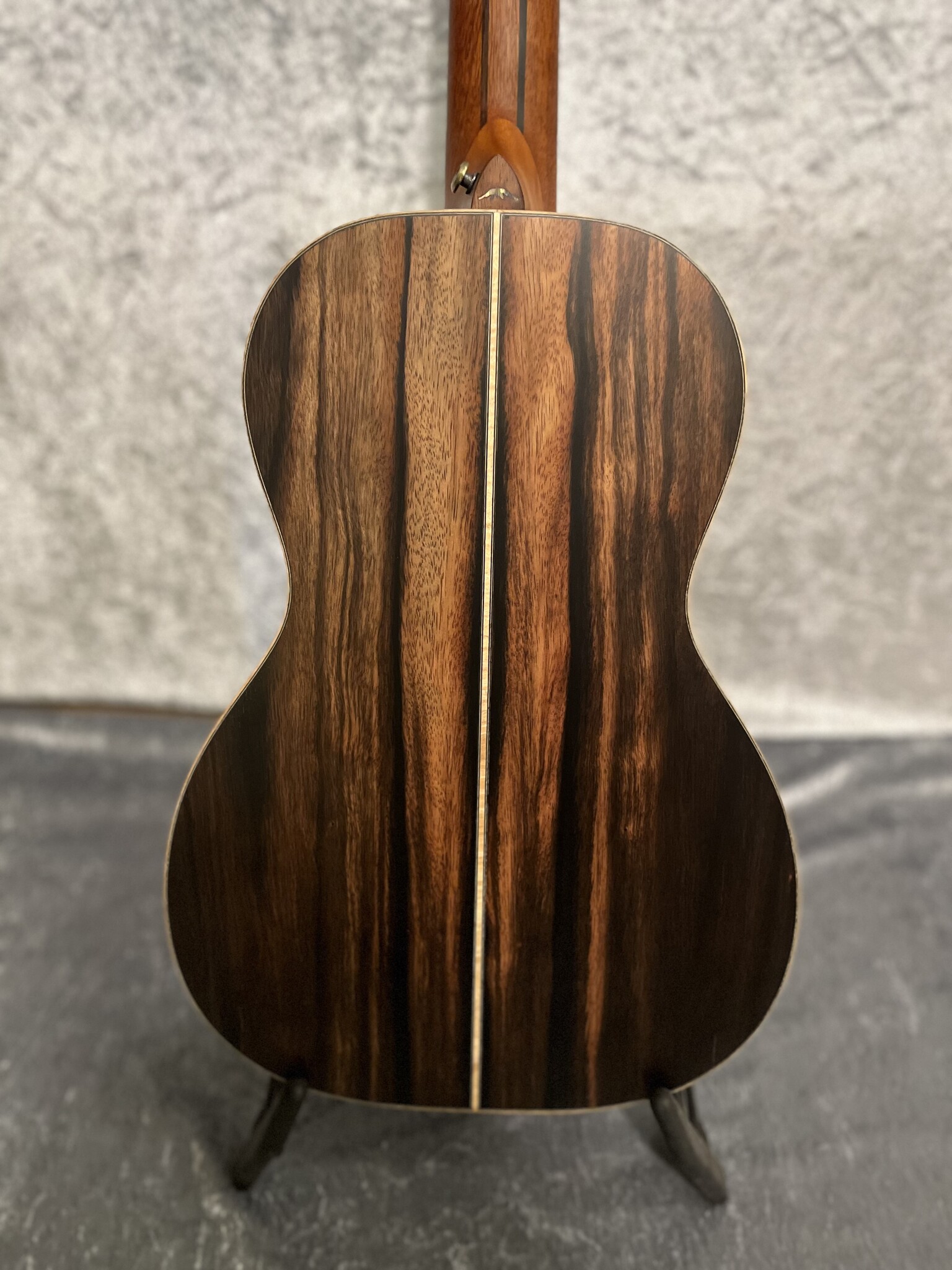 Bromo Bromo Rocky Mountain Series BAR6E Parlor