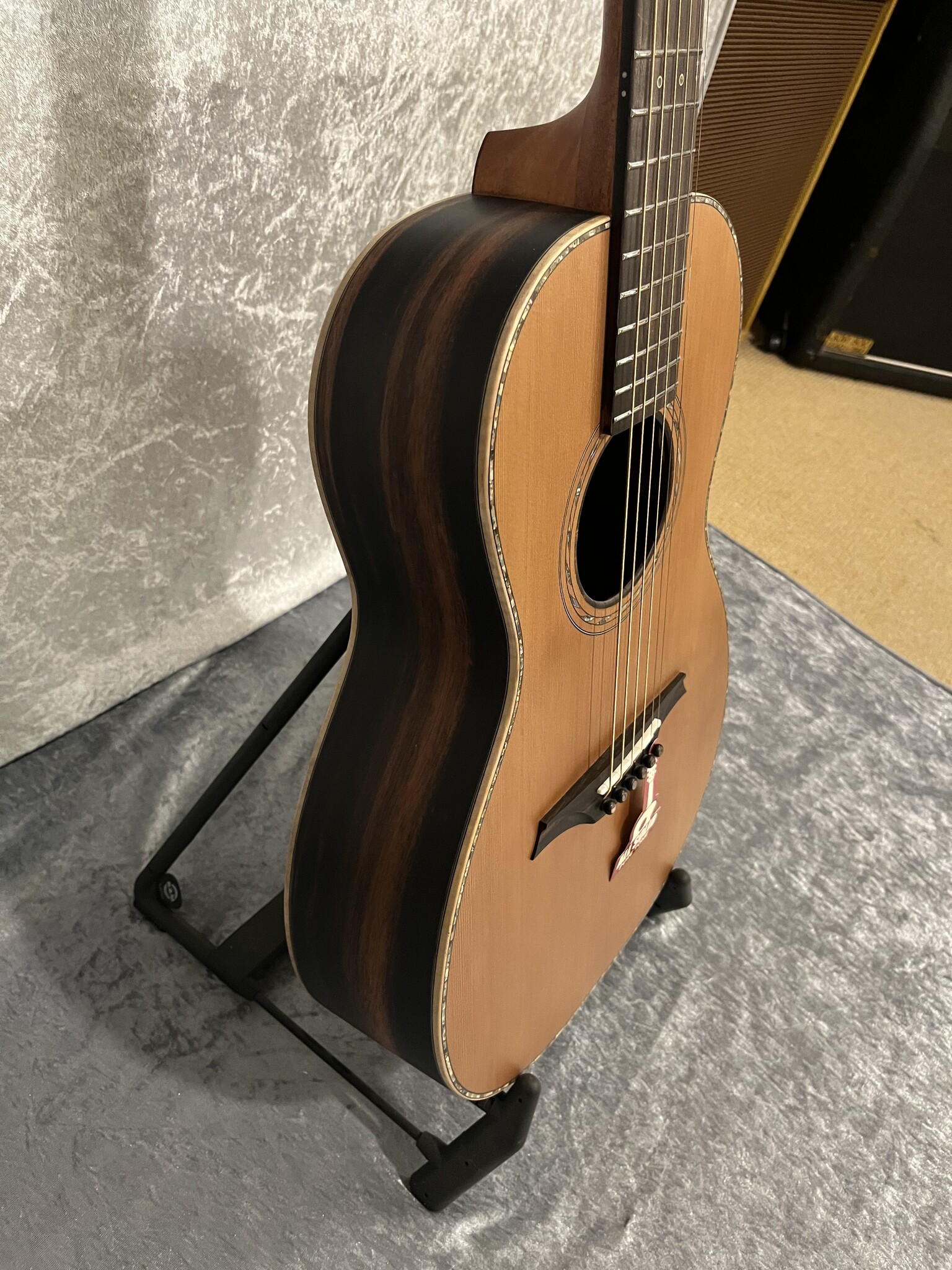 Bromo Bromo Rocky Mountain Series BAR6E Parlor