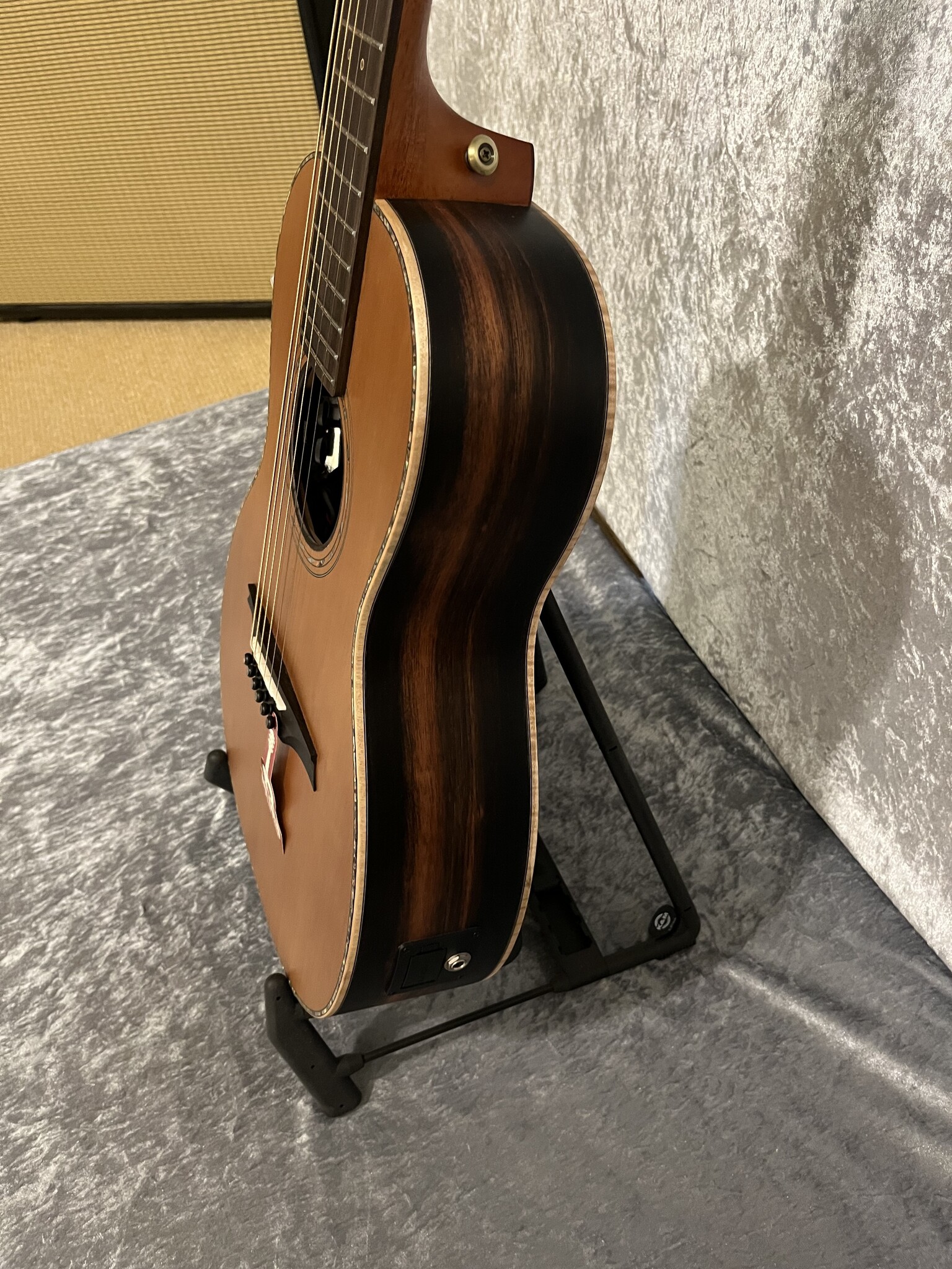 Bromo Bromo Rocky Mountain Series BAR6E Parlor