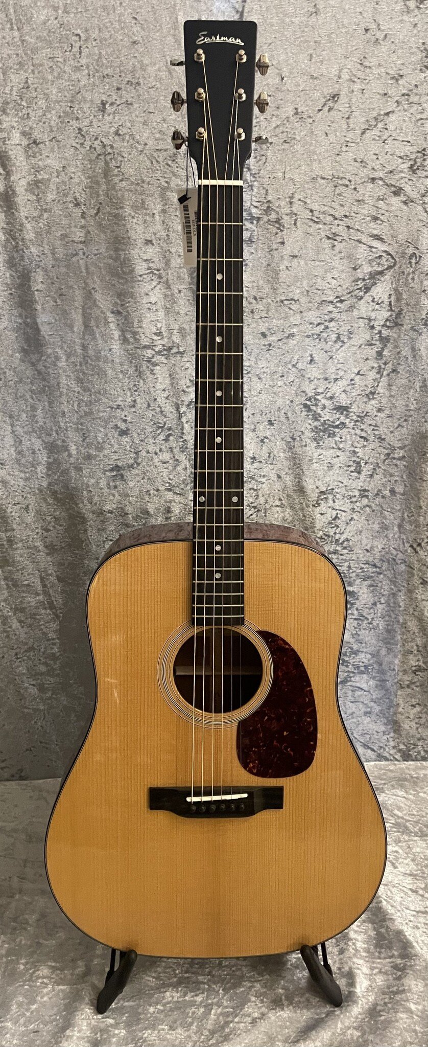 Eastman Eastman E1D-DLX