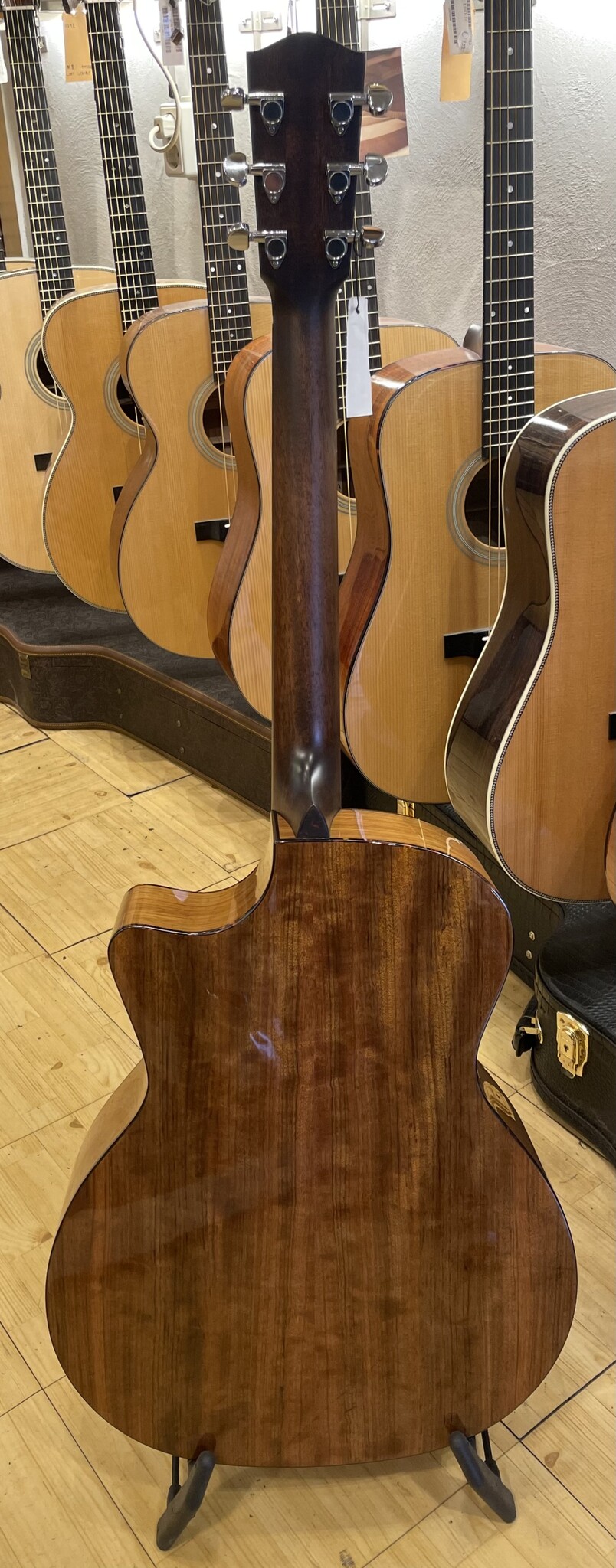 Eastman Eastman AC222CE-DLX Goldburst