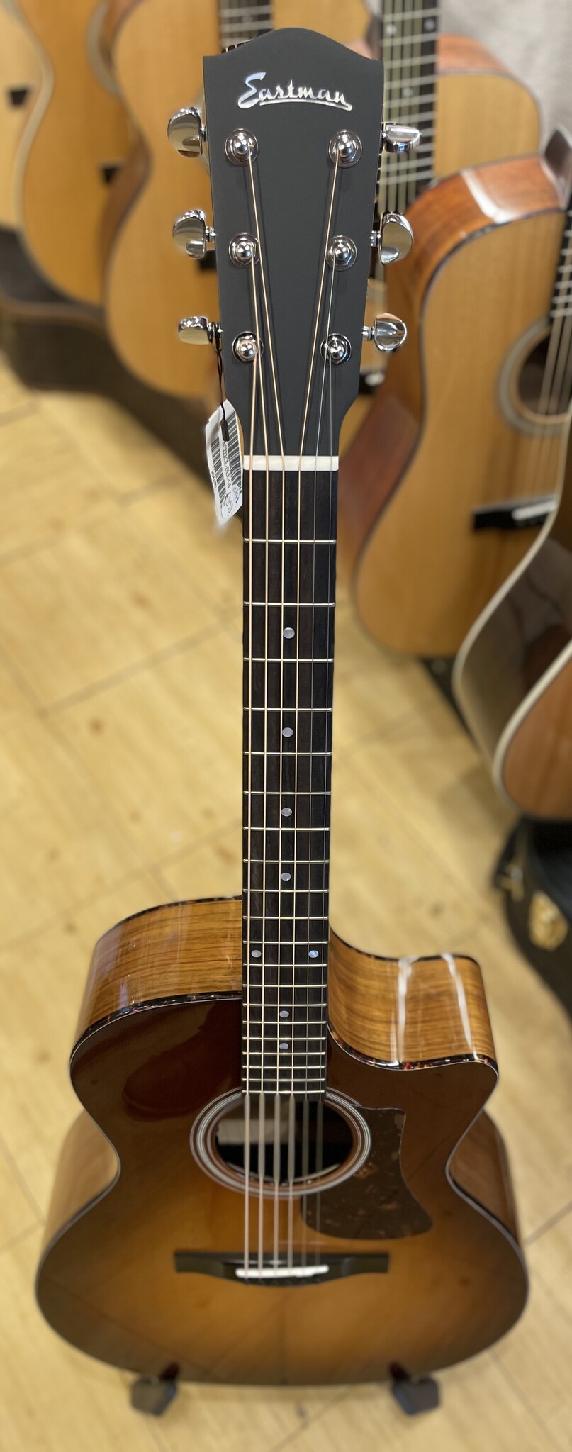 Eastman Eastman AC222CE-DLX Goldburst