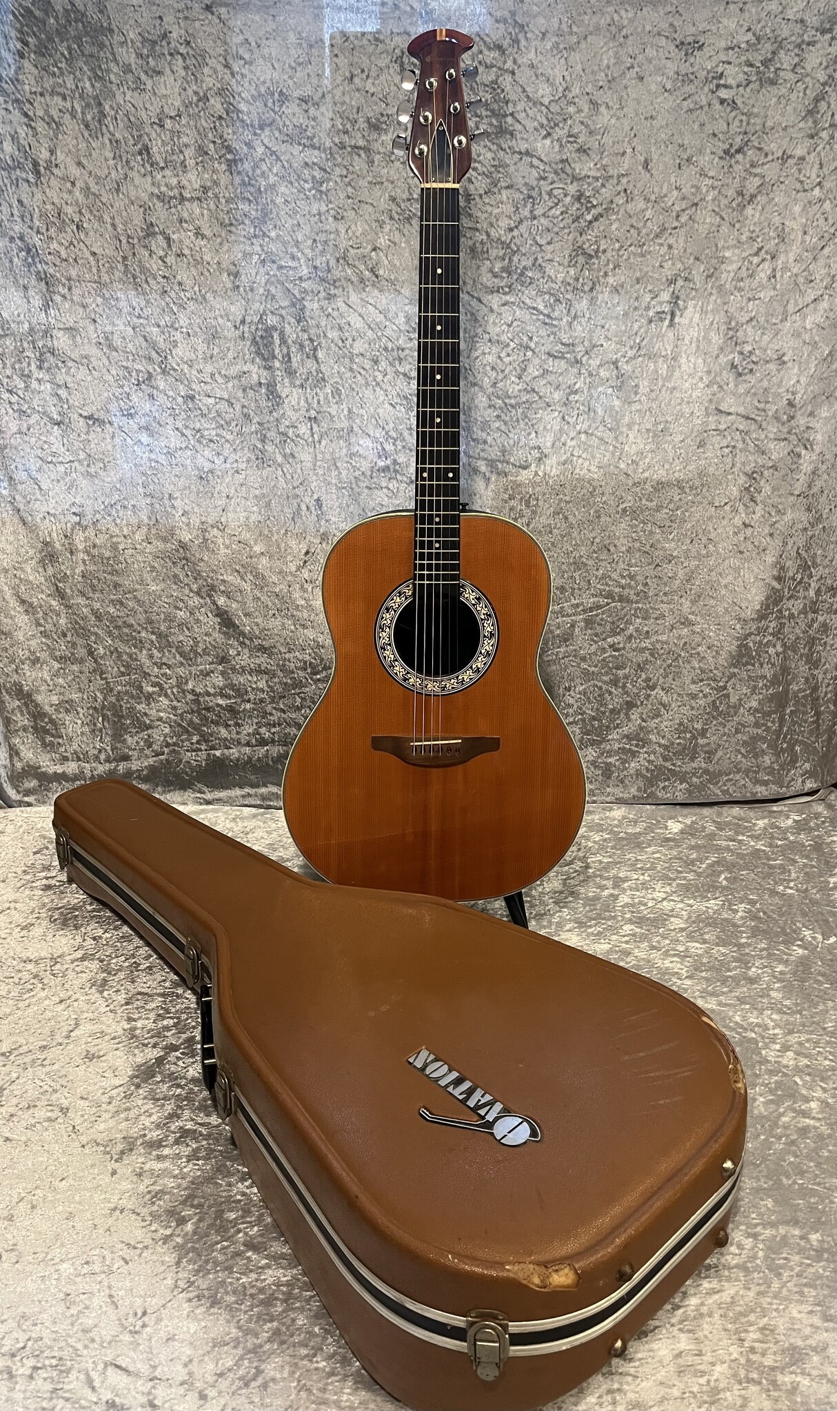 Ovation 1975 Ovation Balladeer mod. 1121-4