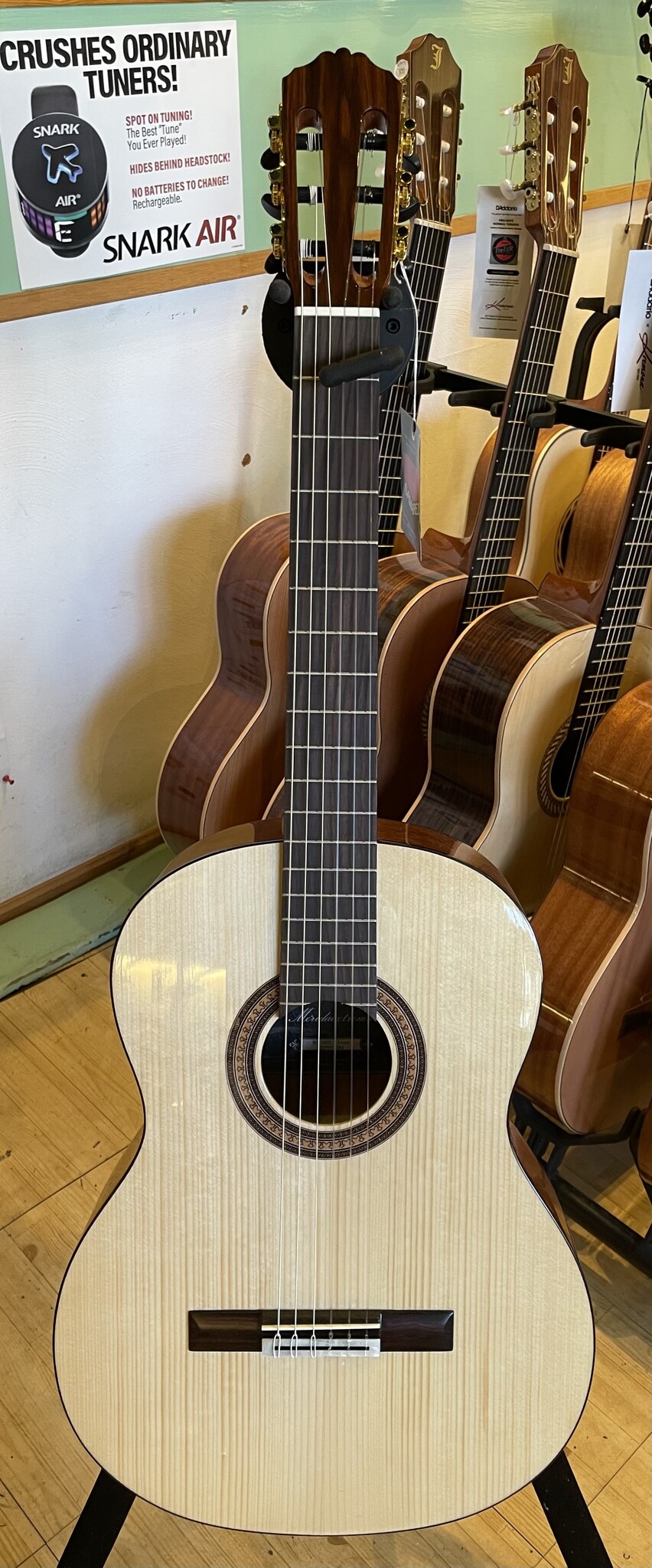 Mérida Extrema Guitars Merida MC-06 Spruce Gloss