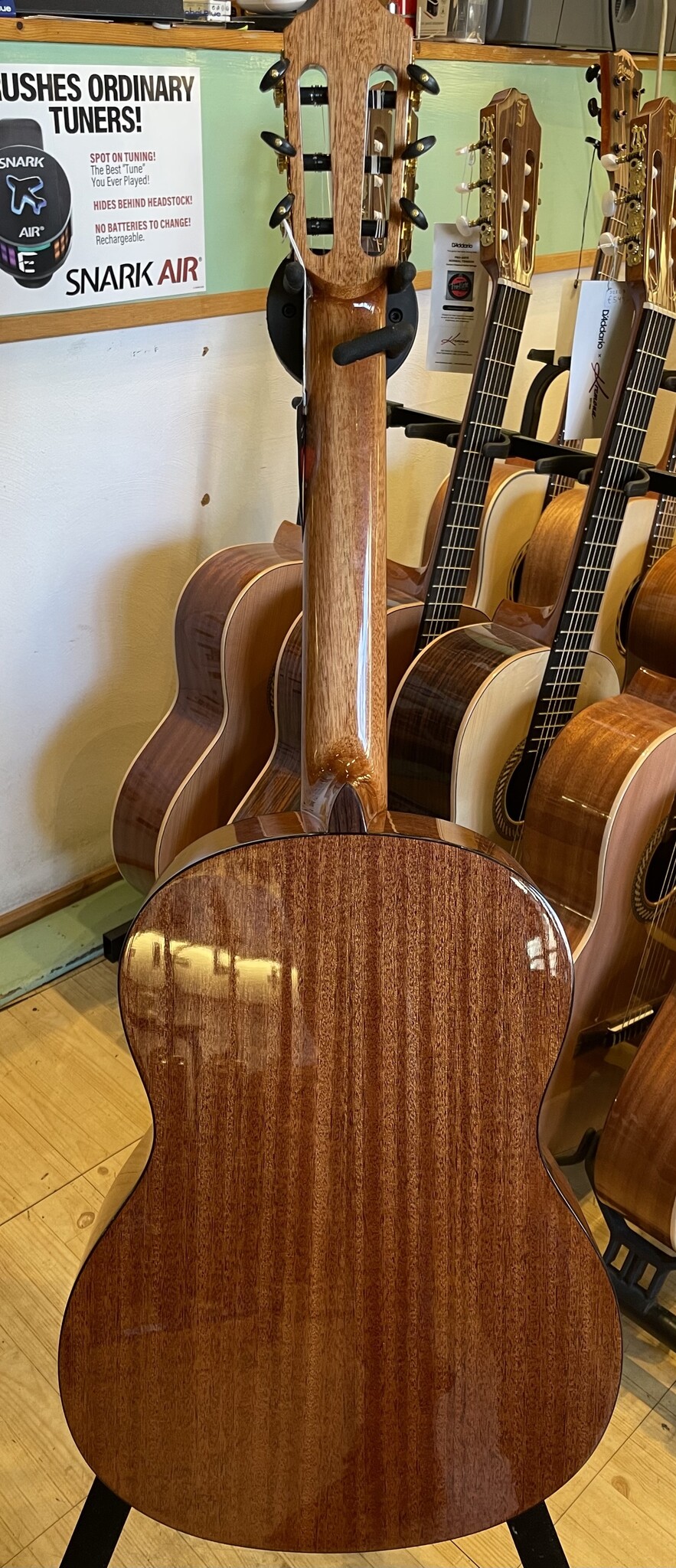 Mérida Extrema Guitars Merida MC-06 Spruce Gloss