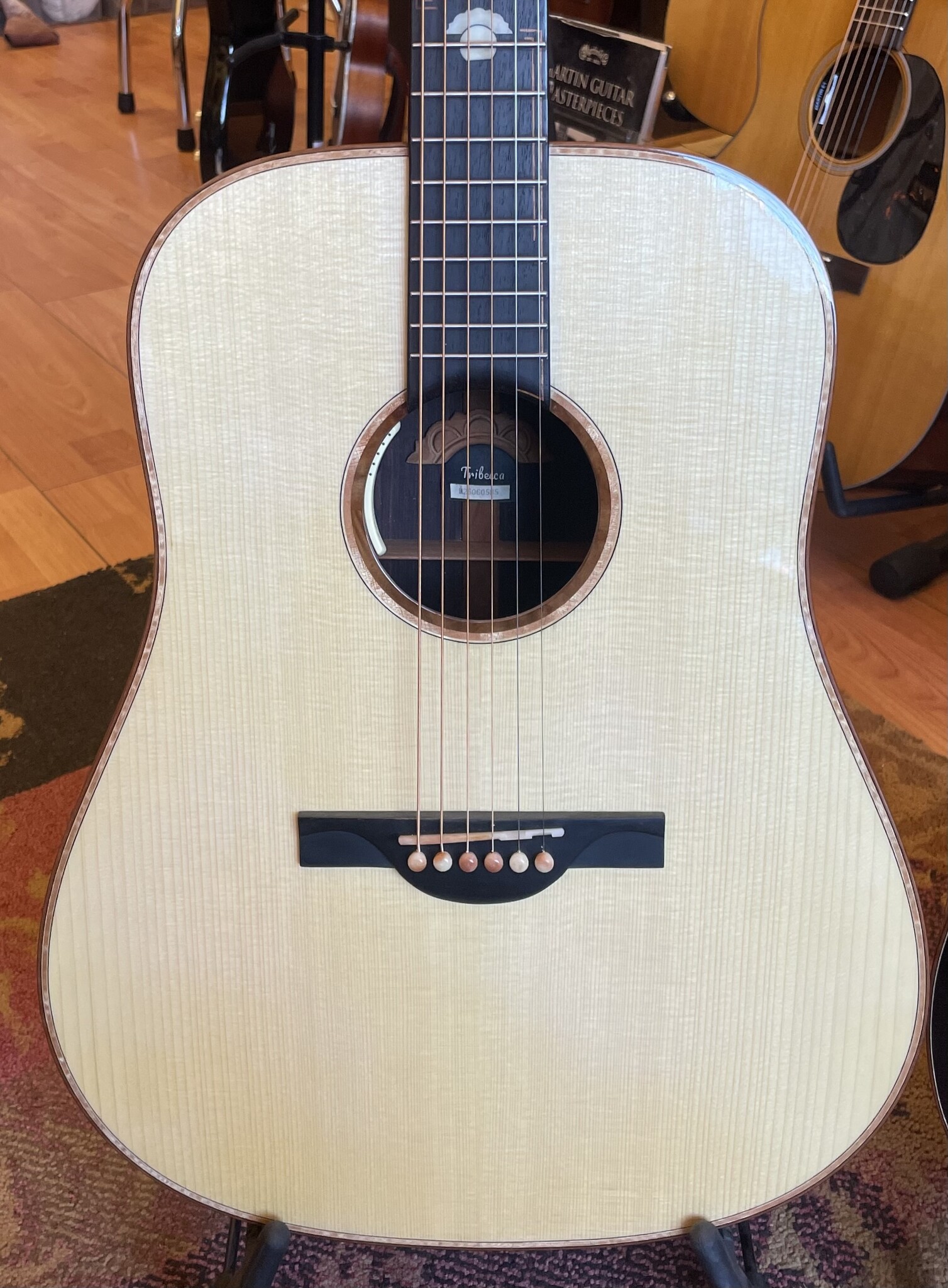 Mérida Extrema Guitars Merida Tribecca