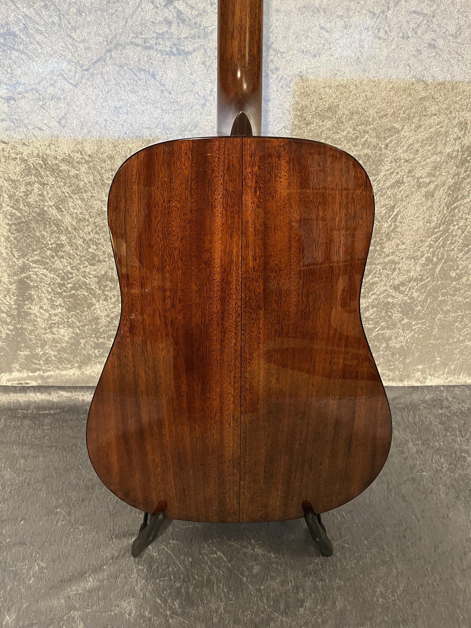 C. F. Martin & Co. Martin D-18 Modern Deluxe (#...612)