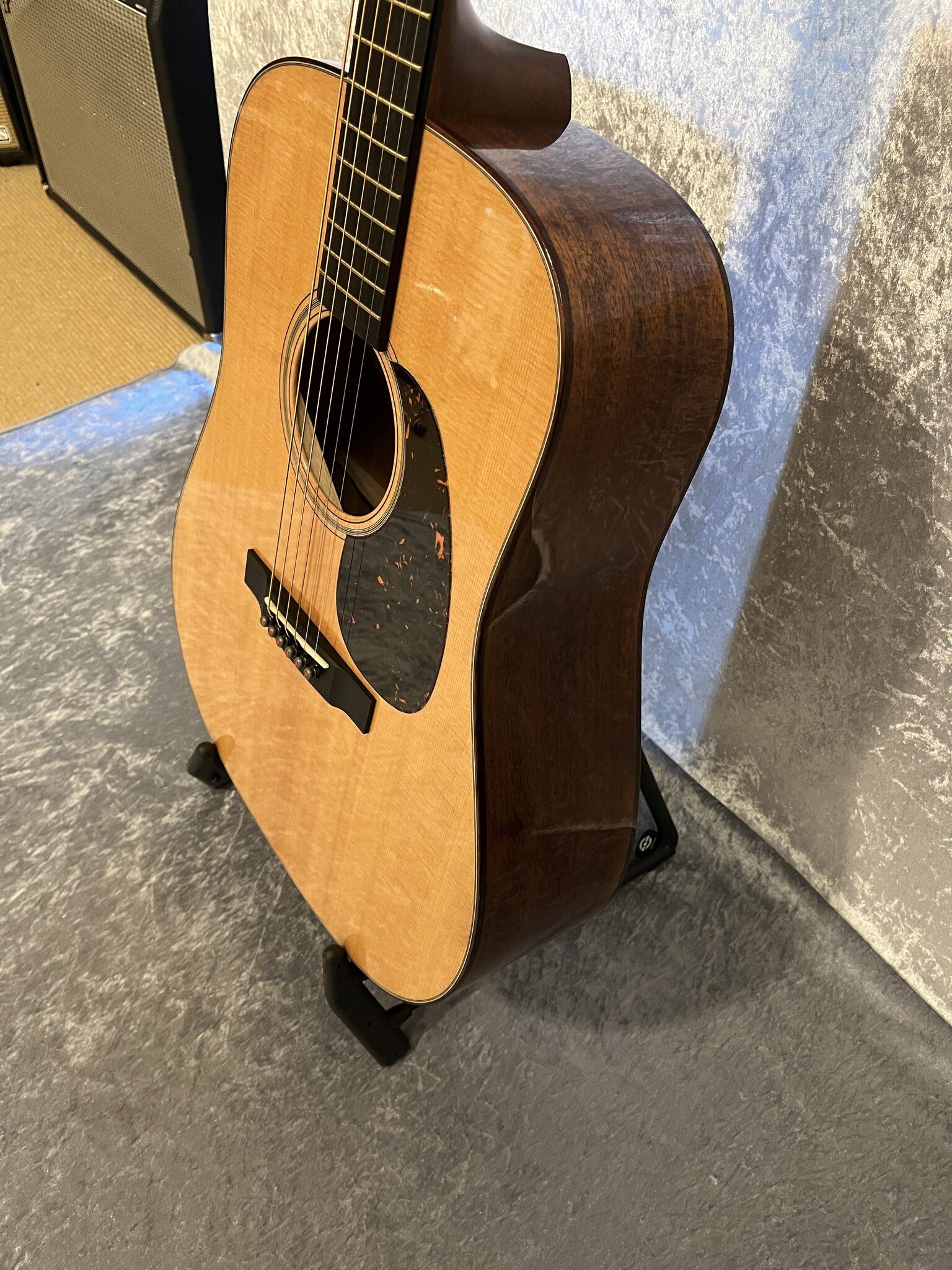 C. F. Martin & Co. Martin D-18 Modern Deluxe (#...612)