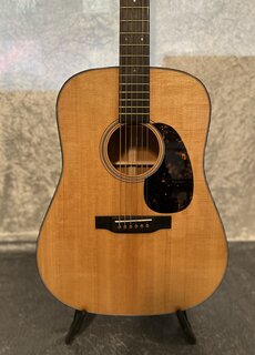 C. F. Martin & Co. Martin D-18 Modern Deluxe
