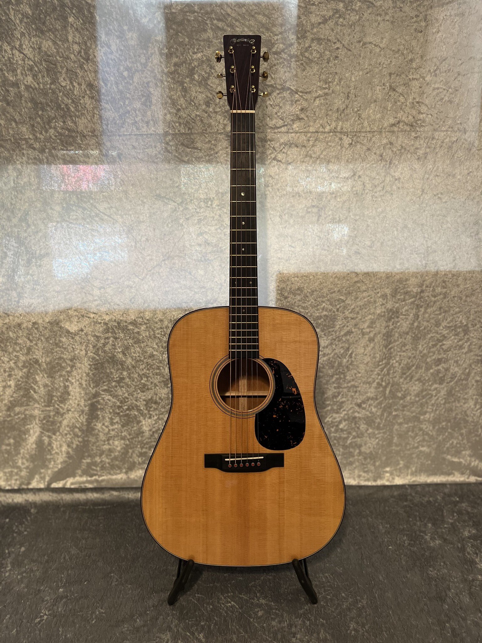 C. F. Martin & Co. Martin D-18 Modern Deluxe (#...612)