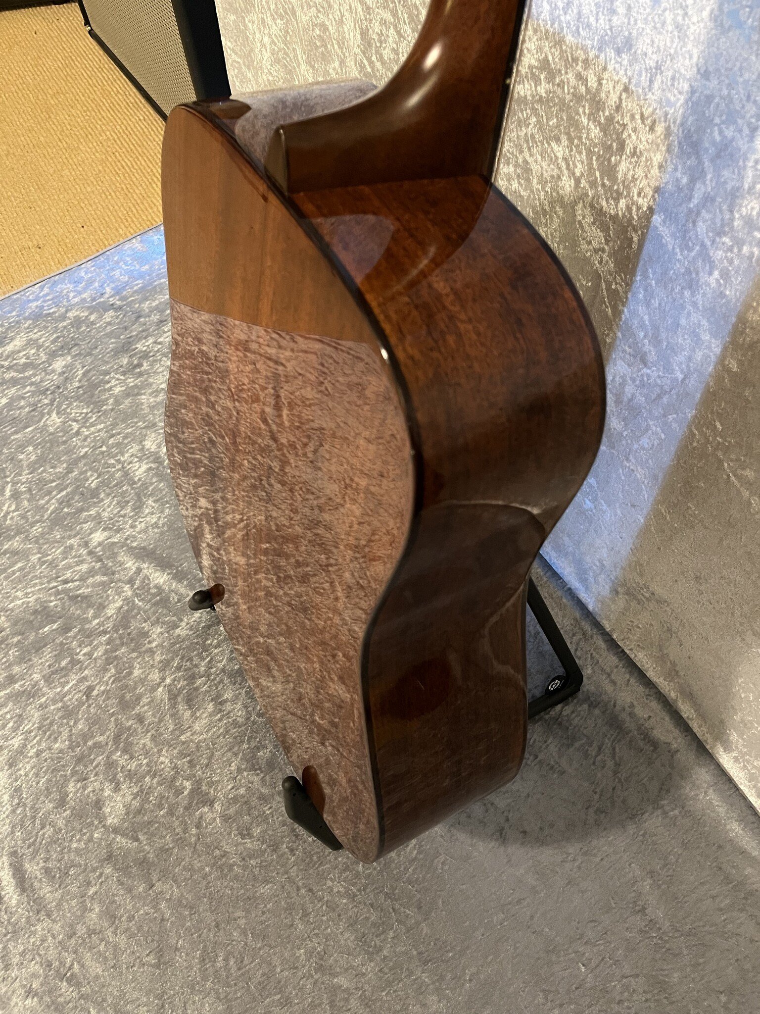 C. F. Martin & Co. Martin D-18 Modern Deluxe (#...612)