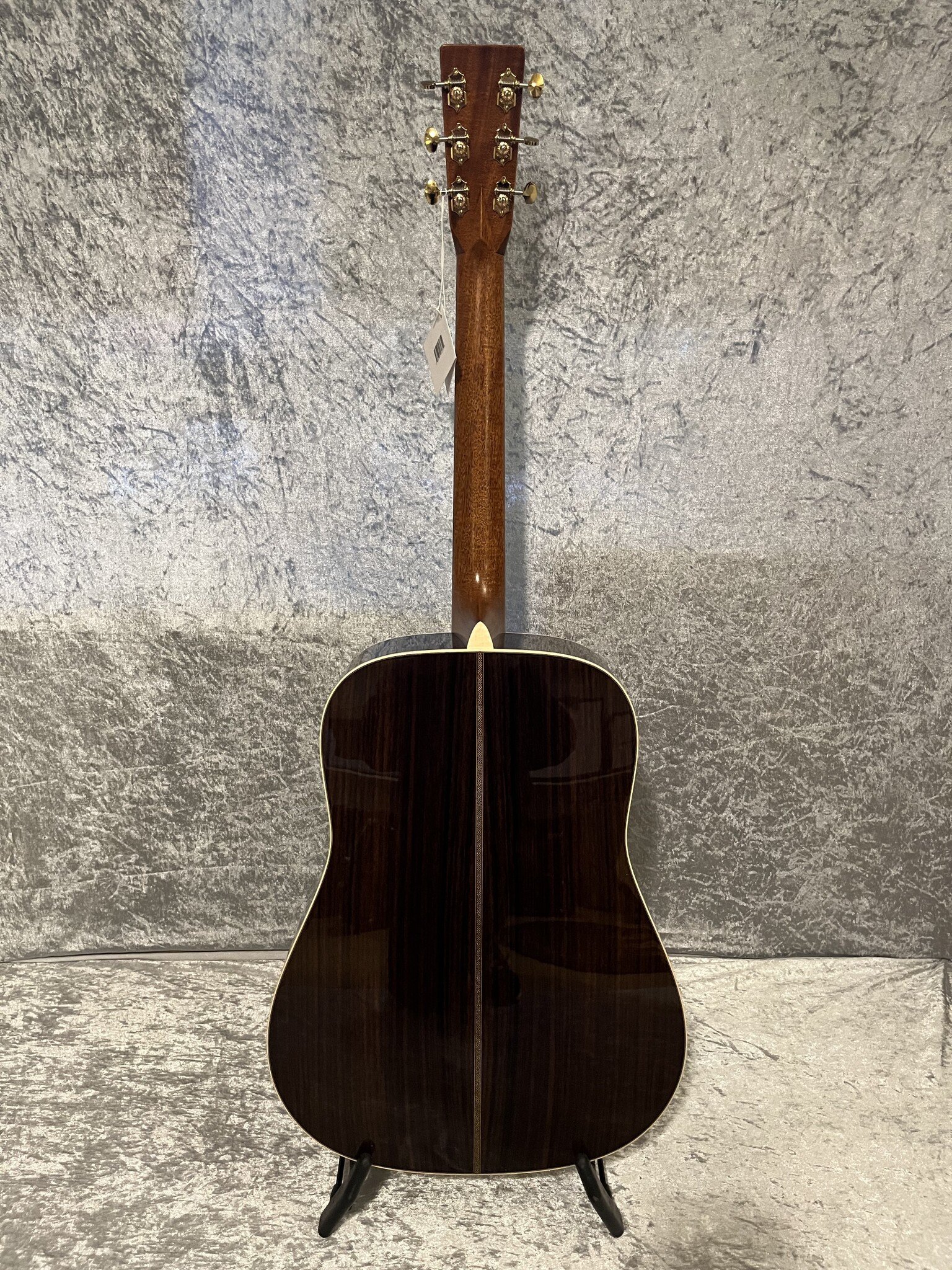 C. F. Martin & Co. Martin D-28 Modern Deluxe (#...494)