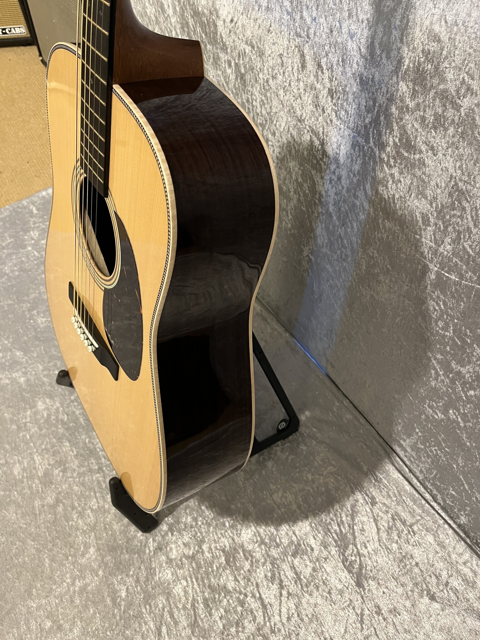 C. F. Martin & Co. Martin D-28 Modern Deluxe (#...494)